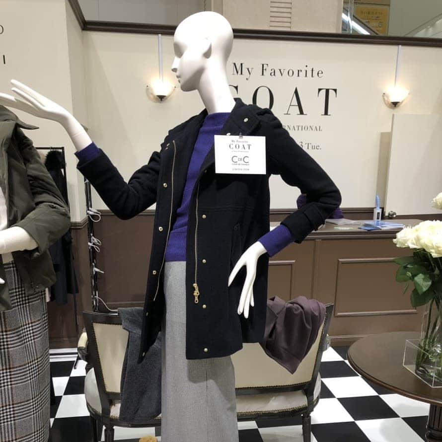 cdec_official Aesthetic Senseのインスタグラム：「My  Favorite  Coat  By feels international  大丸札幌店1Fにて本日より開催です！ クードシャンスではここでしか買えない限定コートを用意してお待ちしております。 ホテルをイメージした内装は必見です！ お近くの方は是非～ #coupdechance #cdec#クードシャンス #大丸札幌 #大丸札幌店 #untitled #indivi #reflect #sapporo #札幌」