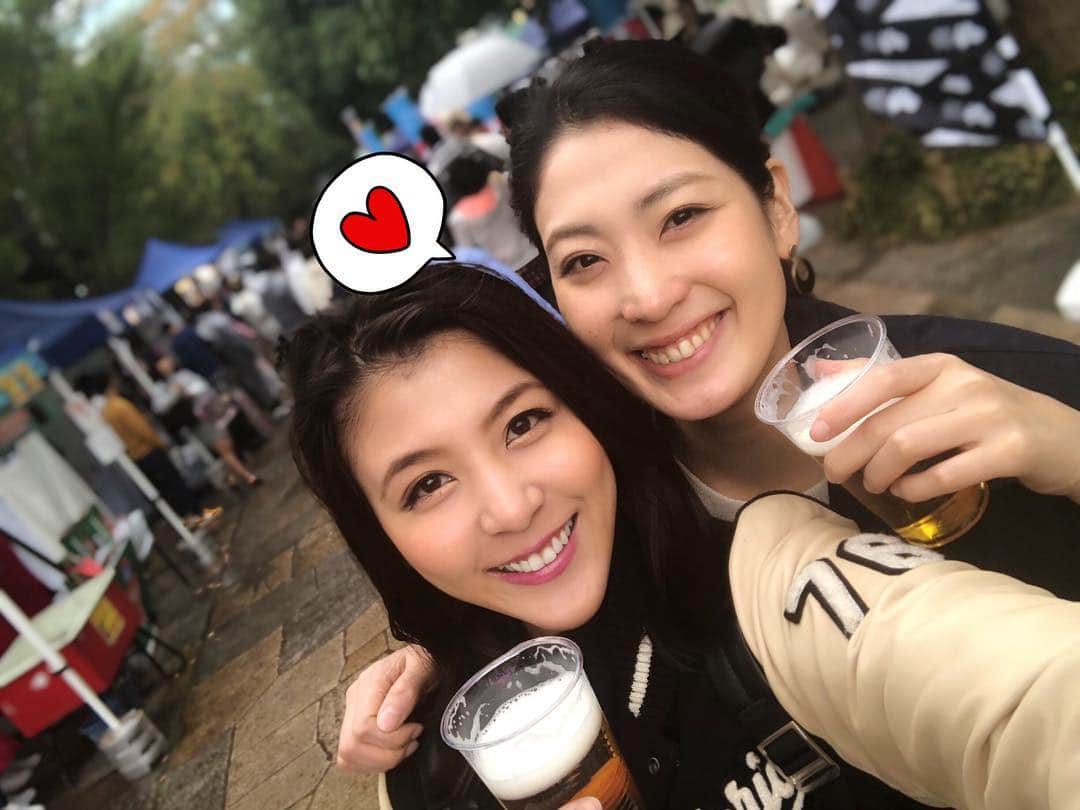 源崎トモエのインスタグラム：「久しぶりの @yumikashimo と♡♡ 餃子とラム肉フェス😋❣️ 楽しかったー！ありがとう♡♡ . #餃子#ラム肉 #好きな物だらけで幸せでした #食べ物の写真は撮り忘れちゃった」