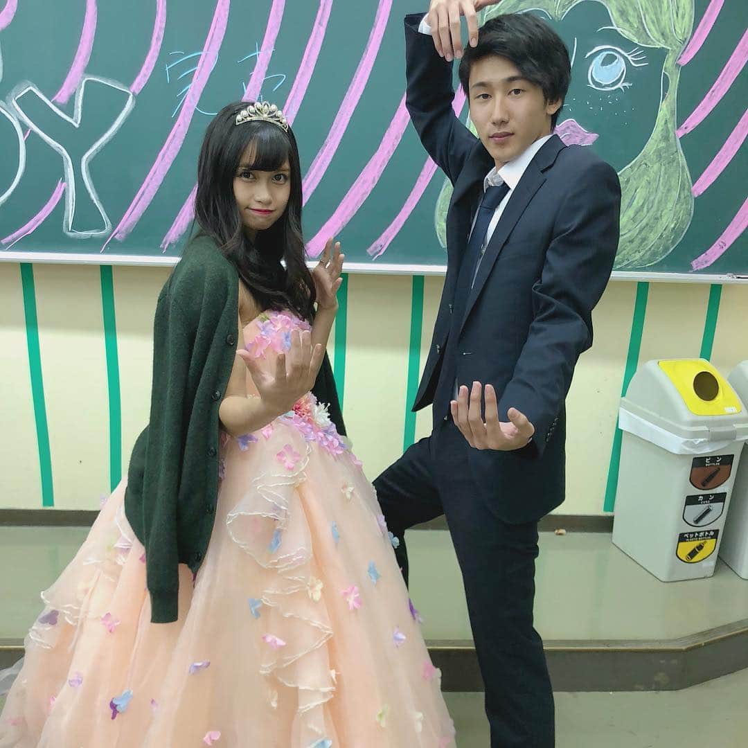 西山乃利子さんのインスタグラム写真 - (西山乃利子Instagram)「人生で女の子にお姫様抱っこされるとは思わなかったかっこいい。 後夜祭もめちゃくちゃ最高だった！」11月7日 19時38分 - nokko_626