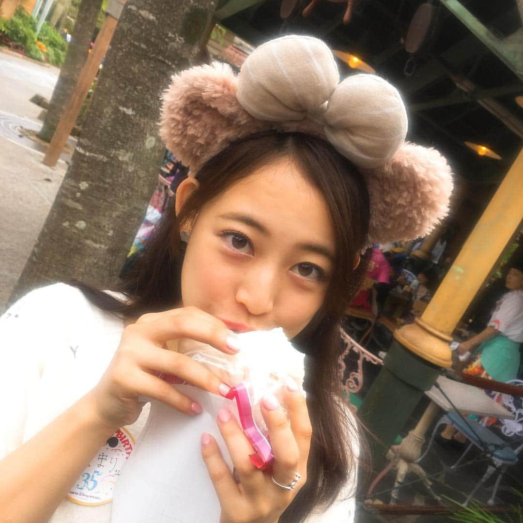 松井まりさんのインスタグラム写真 - (松井まりInstagram)「. レストランに並びながらパオ食べる人です . . #tokyodisneyland #disneyland#disney#instadaily#instagood#instafood#instapic#f4f#데일리#디즈니랜드#토교」11月7日 21時18分 - mari_m1022