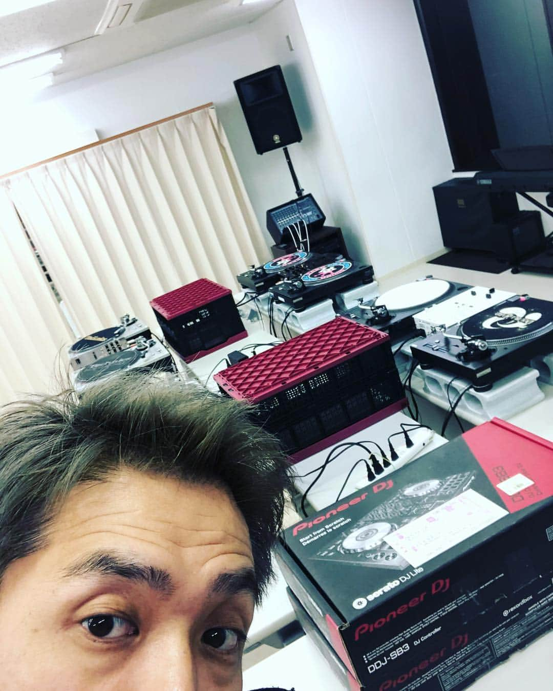 DJ SANCONさんのインスタグラム写真 - (DJ SANCONInstagram)「水曜日αアカデミー有難う🙋‍♂️ .  Wednesday dj Academy . ------------------------------------ #djsancon #djサンコン #djさんこん  #djs #djlife #dj #japandj #japandjs #AsianDJs #AsianDJ #deejay  #djing #djset」11月7日 21時23分 - djsancon