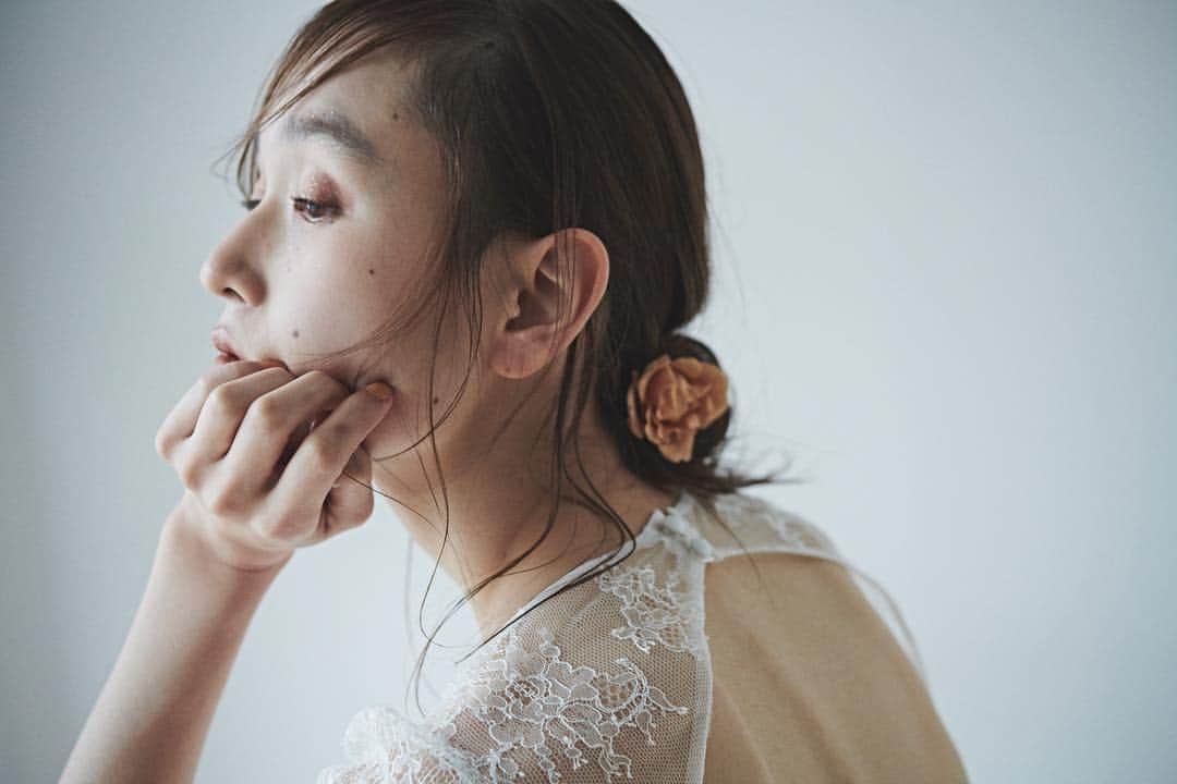 のインスタグラム：「* * @tailleur_mariage  では weddingに加え 前撮りも 来年から始まりますので 結婚式はする予定がないけど 写真だけでも…って思っている方は 是非是非 お問い合わせ下さいませ * * #マリhair #浜松市 #wedding * * tailleur  mariage の 前撮り weeding に関しまして ご質問・ご相談など ございましたら brillant  マツイまで お問い合わせ下さい 053-473-4003」