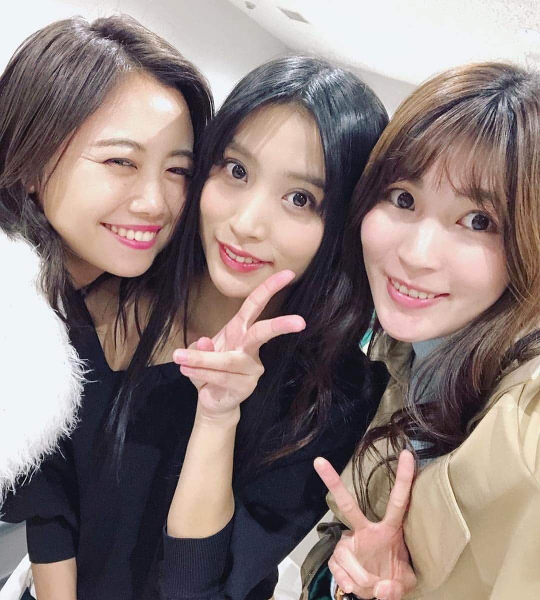 根岸愛のインスタグラム：「今日はゲネプロ公演でした！ もりしとゆっきぃが来てくれた！ ありがたやー(*´ω｀*)💕 #舞台信長の野望 #お船 #passpo」