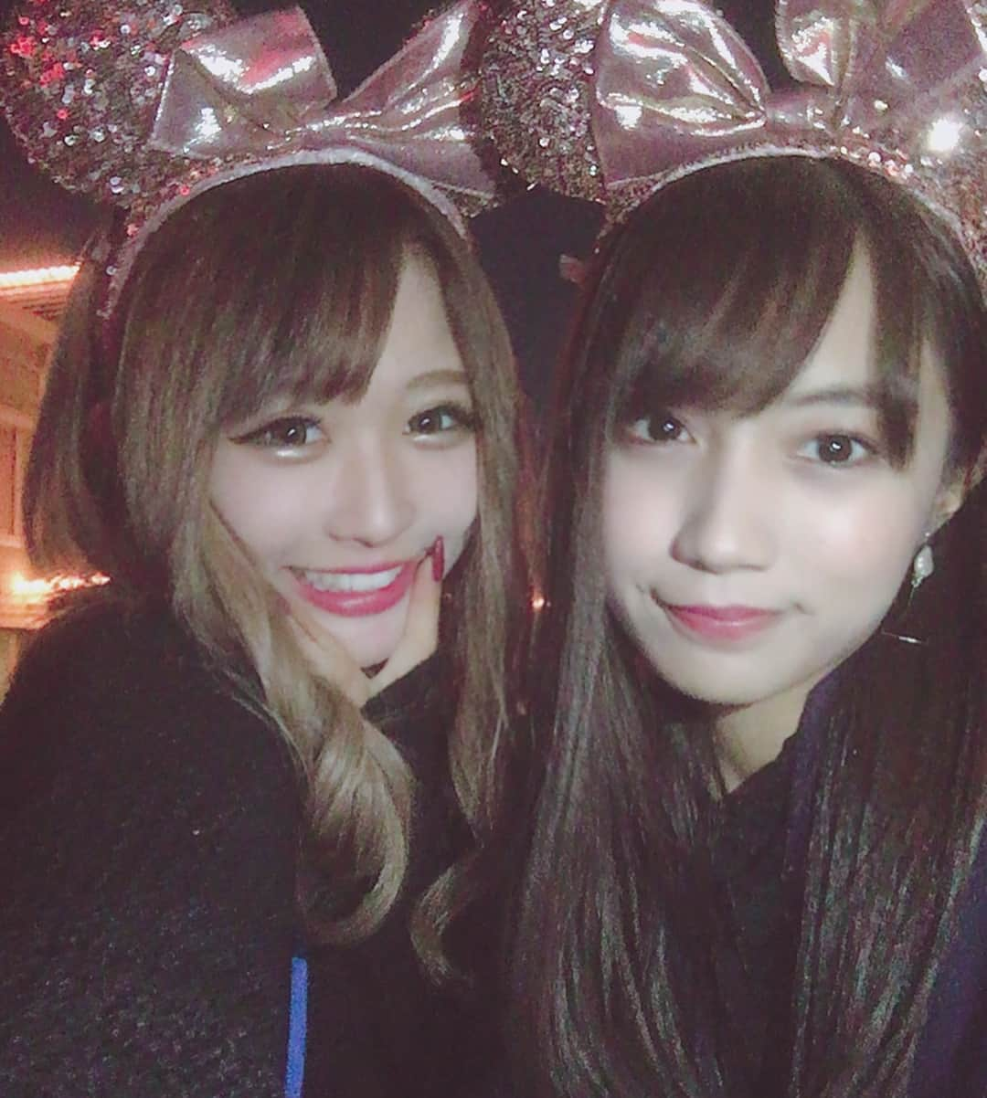 伊藤桃々さんのインスタグラム写真 - (伊藤桃々Instagram)「大好きなひかり(今日から呼び捨てにしよってなったwww)  と、大好きなディズニーに久しぶりに行けて超満足🐭❤ 幸せでしたありがとう！  #ディズニー#東京ディズニーランド #disneyland #伊藤桃々#黒木ひかり#ひかもも#デート」11月7日 23時19分 - __peachstagram__