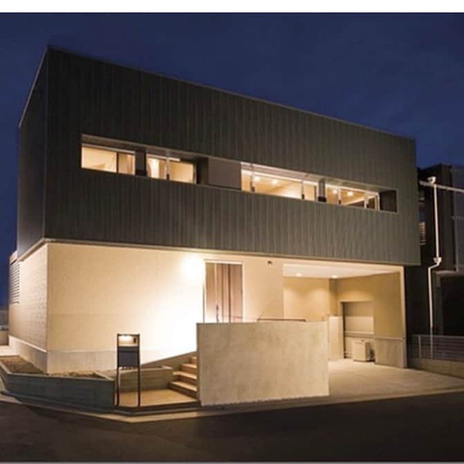 株式会社 元氣建設のインスタグラム：「#マイホーム #一戸建て #インテリア #ダイニング #キッチン #家づくり#モデルハウス #元氣建設 #元気建設 #リフォーム #リノベーション #ショールーム #住宅 #新築 #玄関 #自由設計 #注文住宅 #外観 #大阪 #myhome #interior #showhome #instahome」
