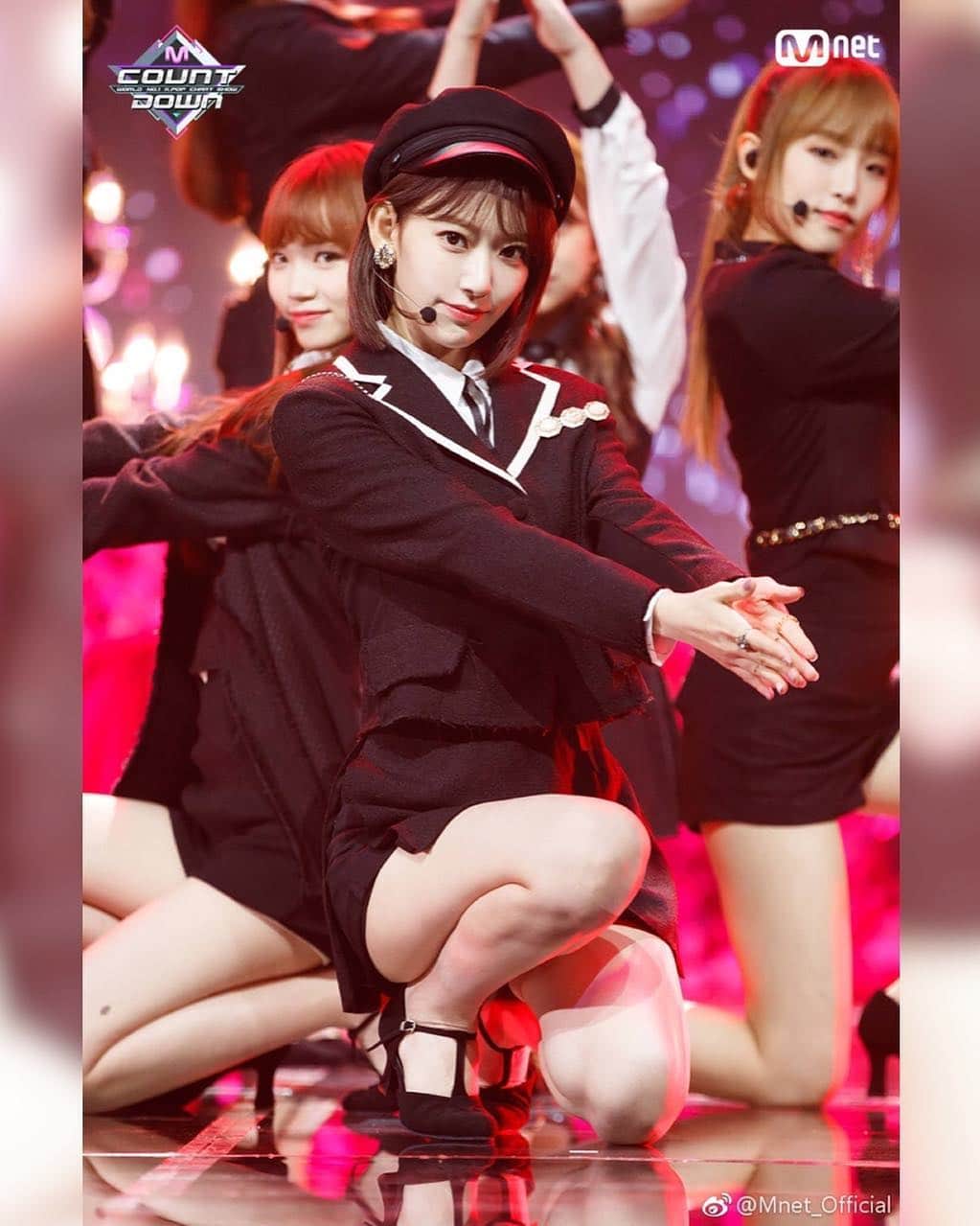 のインスタグラム：「‥ #hkt48 #IZONE #아이즈원 #アイズワン  #sakura #宮脇咲良 #미야와키사쿠라 #さくら #LaVieenRose #Mcountdown」