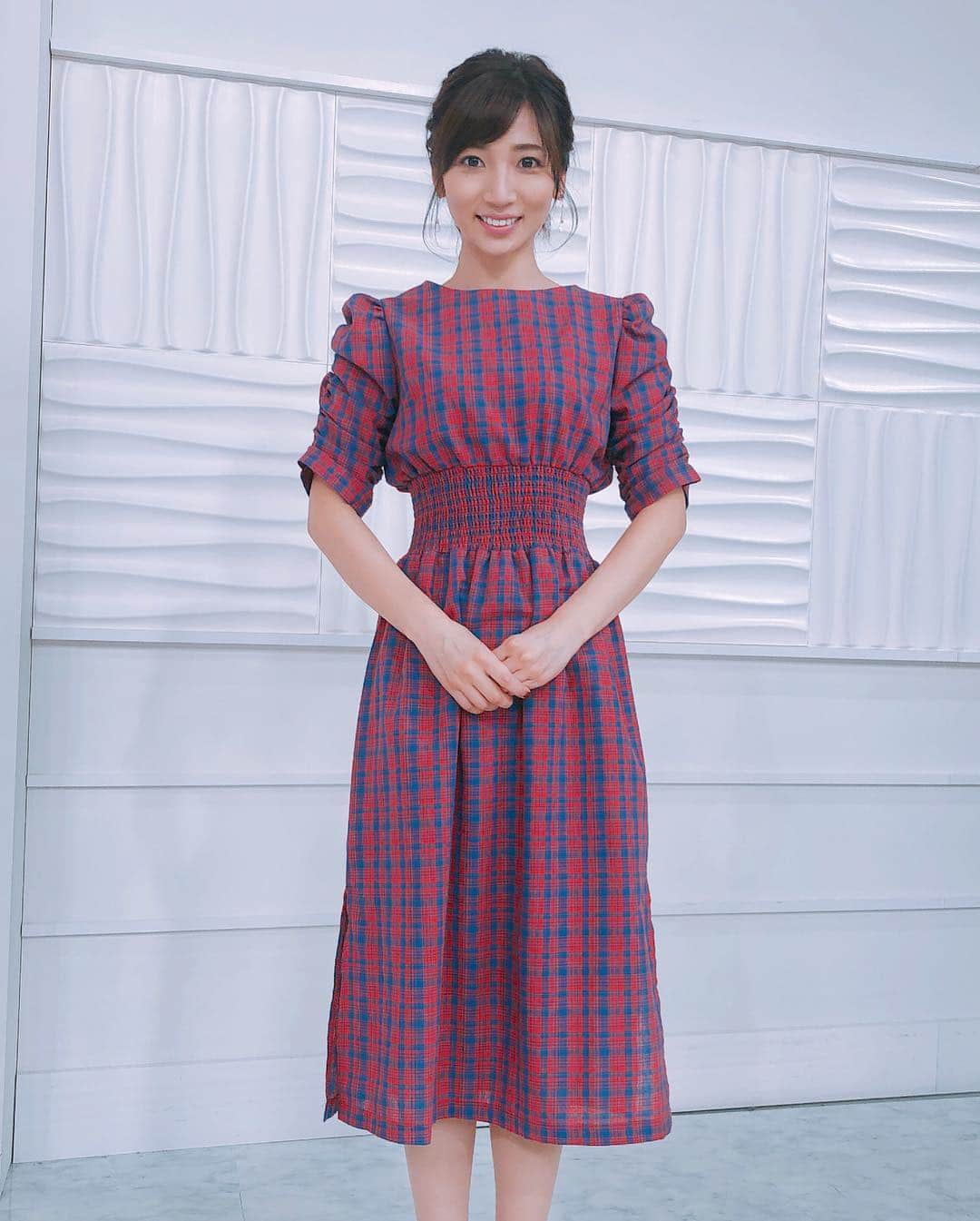 内田敦子さんのインスタグラム写真 - (内田敦子Instagram)「﻿ Oha!4の衣装です🙋‍♀️﻿ 2枚目の写真、﻿ いらっしゃいませ感が出てしまった…。﻿ ﻿ #romile #ロミール #oha4」11月8日 16時42分 - atsuko_uchida1205