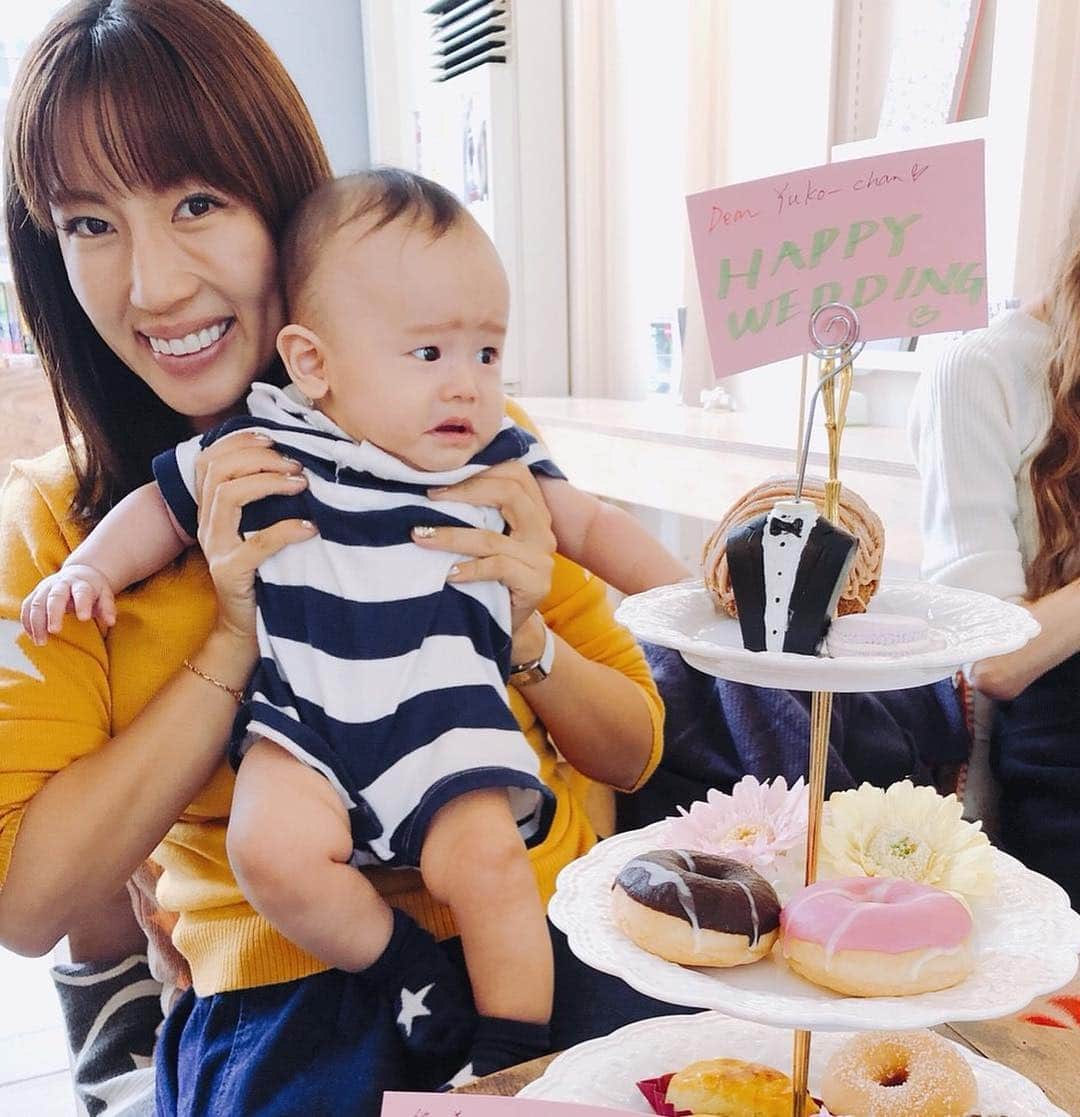 庄司ゆうこさんのインスタグラム写真 - (庄司ゆうこInstagram)「東京美女経営者会のメンバーに結婚お祝いしてもらっちゃった🤗✨ みんないつの間にー！って驚いてました。笑笑 会う人会う人にエピソードや婚活でやってきたこと、努力してきたことなど語ってます。笑 少しでも独身で婚活頑張っている男女にプラスになればいいなぁ🤗 #婚活女子#卒業#35歳までに#結婚#目標達成#結果にコミット#出会いとタイミング#本気モード#になれば大丈夫#婚活必勝法#伝授します#東京美女経営者会#原宿カフェ#リトルマジック」11月9日 8時31分 - yuko.shoji