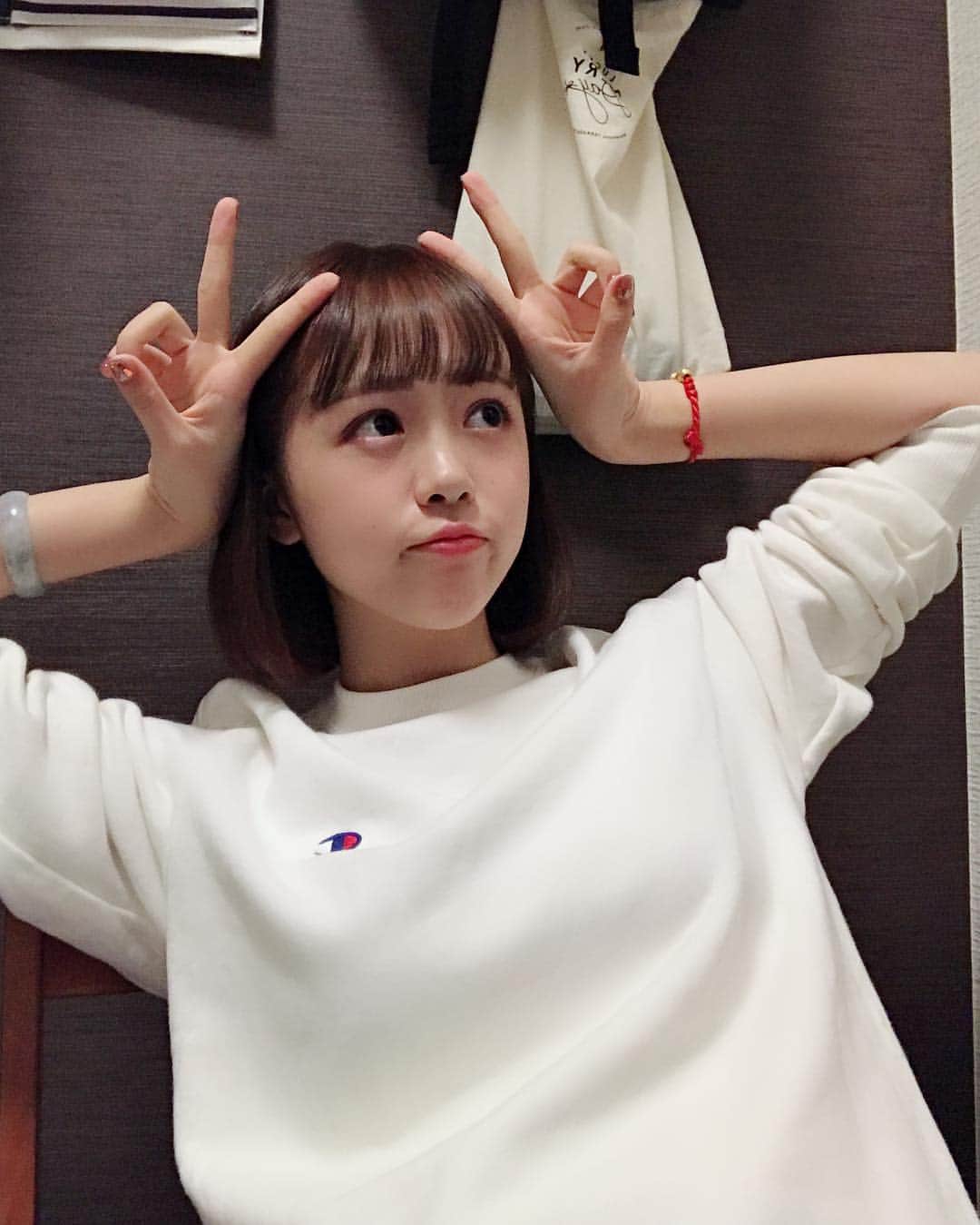 謝梦頔のインスタグラム：「そういえば...かみきっちゃた🤥 念願のボブになった〜ずっと切りたくて、我慢してた！！ 本番終わった後すぐ美容院に行って切ってもらった〜😊 #ボブ #ins #instafashion #instagood」