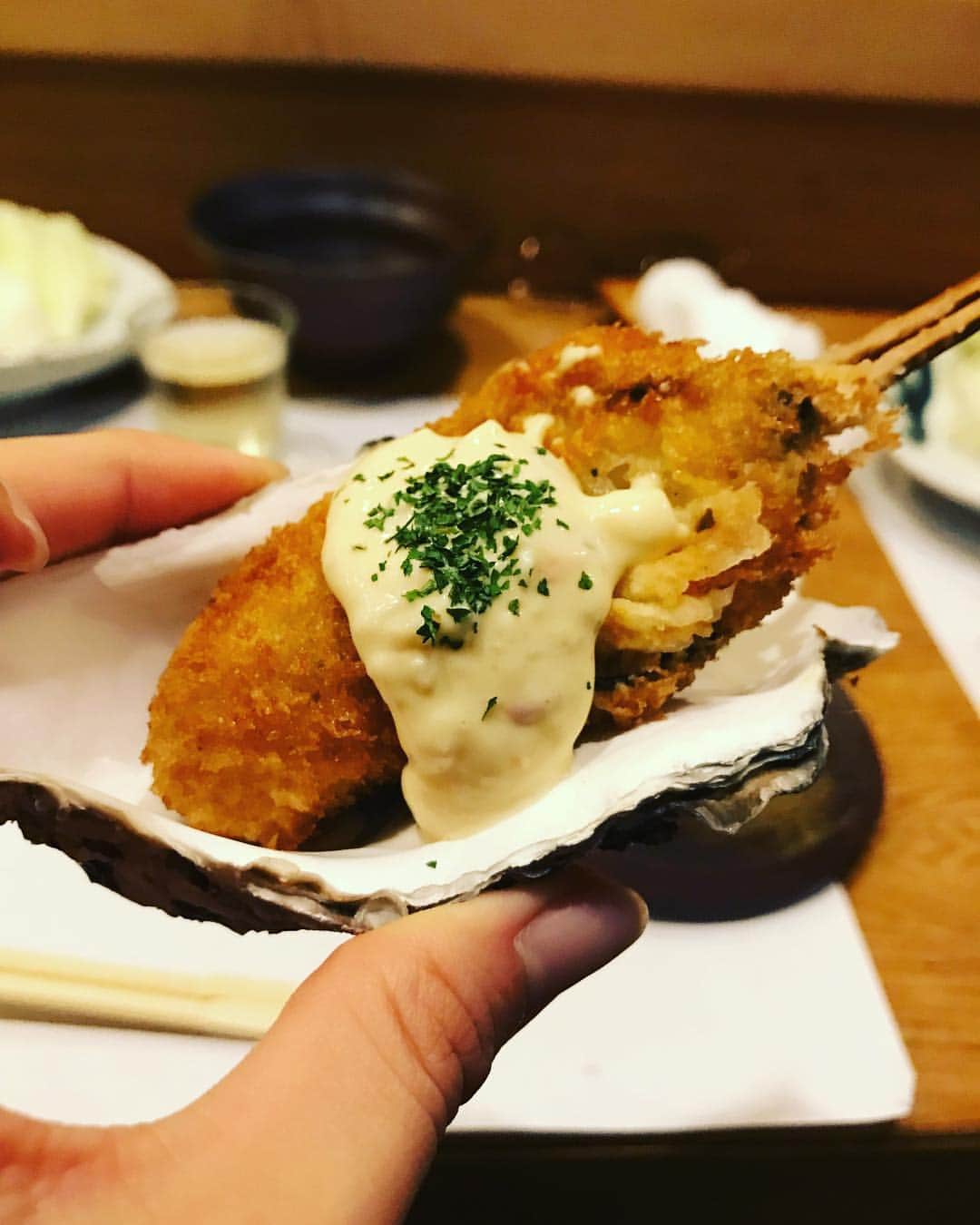 比嘉愛未さんのインスタグラム写真 - (比嘉愛未Instagram)「広島入りして、まずは食を… 牡蠣フライ美味しすぎ♡ #映画 #吟ずる者たち」11月9日 17時00分 - higa_manami