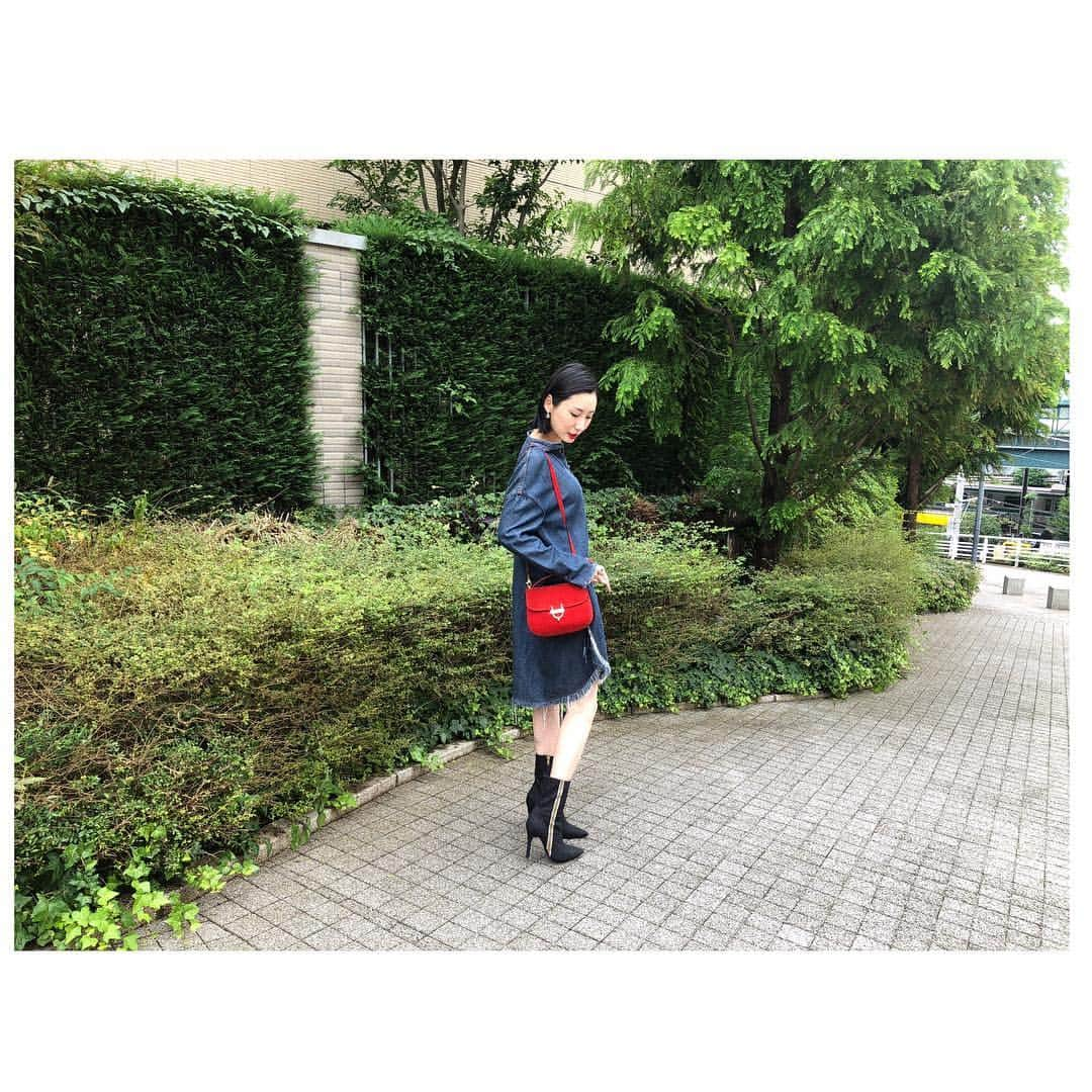 ソンミさんのインスタグラム写真 - (ソンミInstagram)「載せ忘れてたいつかの私服。 何月よ、これ。  本日は大阪で女子限定イベント。 たのしみ♡  #ootd #outfit #celine #yello #acne #code #fashion #boots」11月9日 13時55分 - sonchan0111