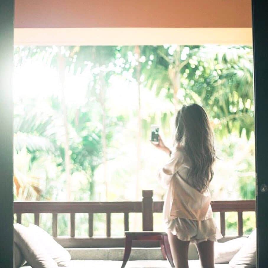 MARISさんのインスタグラム写真 - (MARISInstagram)「I woke up like this on my birthday in the paradise #bali with cute room wear @carriefranca 🌴🥥🚿 Slide pictures 💗💗💗 Birthday bashhhhh 🎂🎂🎂 all this month 🎉🎉🎉 Thank you to all 💗💗💗 @sakinanba の @carriefranca を寝る時に着ていたよ💗 可愛いルームウェアは朝からテンションあがるよね🌺🌴🥥🚿#nature #baliindonesia #paradise #roomwear」11月9日 18時05分 - marristea