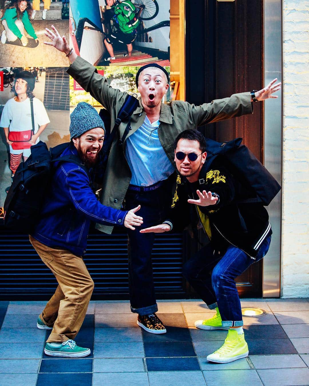 マンハッタンポーテージさんのインスタグラム写真 - (マンハッタンポーテージInstagram)「. Masters At Work In Japan にてフロアダンサーとして参加する方々が Manhattan Portage TOKYOへ遊びに来てくれました！ . #mastersatworkinjapan . 当日は様々なエリアでフロアを盛り上げて行きます！ . @sodeepue  @sodeepohishi  @sodeepsubaru  @sali_hmn  @shuheifootworkz  @yacheemi . #manhattanportage #mastersatwork #mawinjapan #kennydope #louievega #ageha #新木場 #manhattanisland #sodeep #dance #dancer #house #hiphop」11月9日 19時09分 - mp_japan