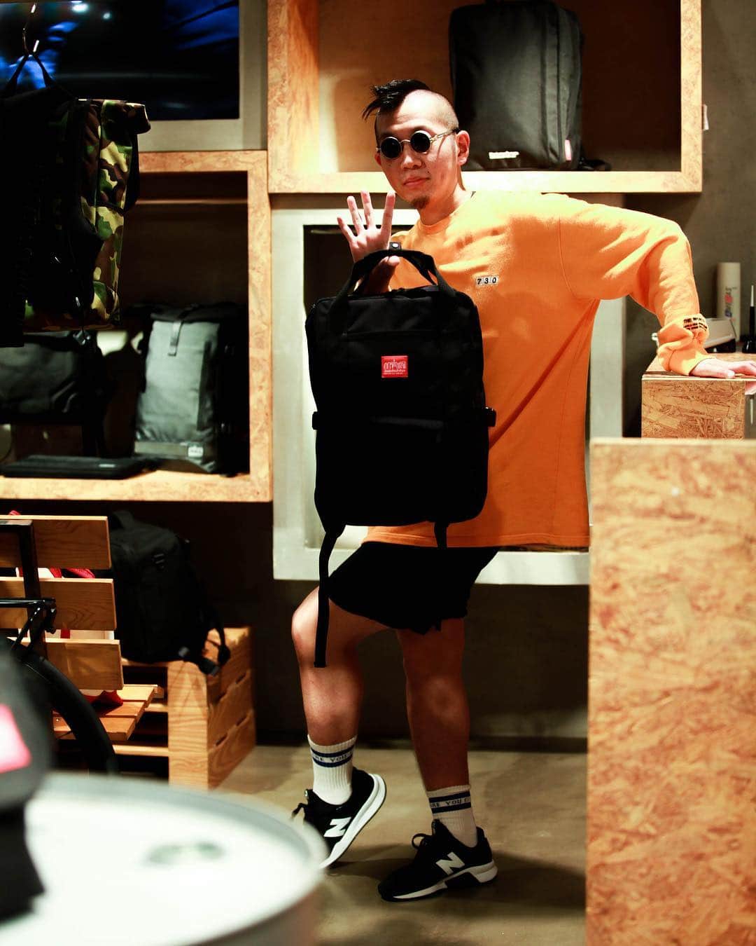 マンハッタンポーテージさんのインスタグラム写真 - (マンハッタンポーテージInstagram)「. Masters At Work In Japan にてフロアダンサーとして参加する方々が Manhattan Portage TOKYOへ遊びに来てくれました！ . #mastersatworkinjapan . 当日は様々なエリアでフロアを盛り上げて行きます！ . @sodeepue  @sodeepohishi  @sodeepsubaru  @sali_hmn  @shuheifootworkz  @yacheemi . #manhattanportage #mastersatwork #mawinjapan #kennydope #louievega #ageha #新木場 #manhattanisland #sodeep #dance #dancer #house #hiphop」11月9日 19時09分 - mp_japan