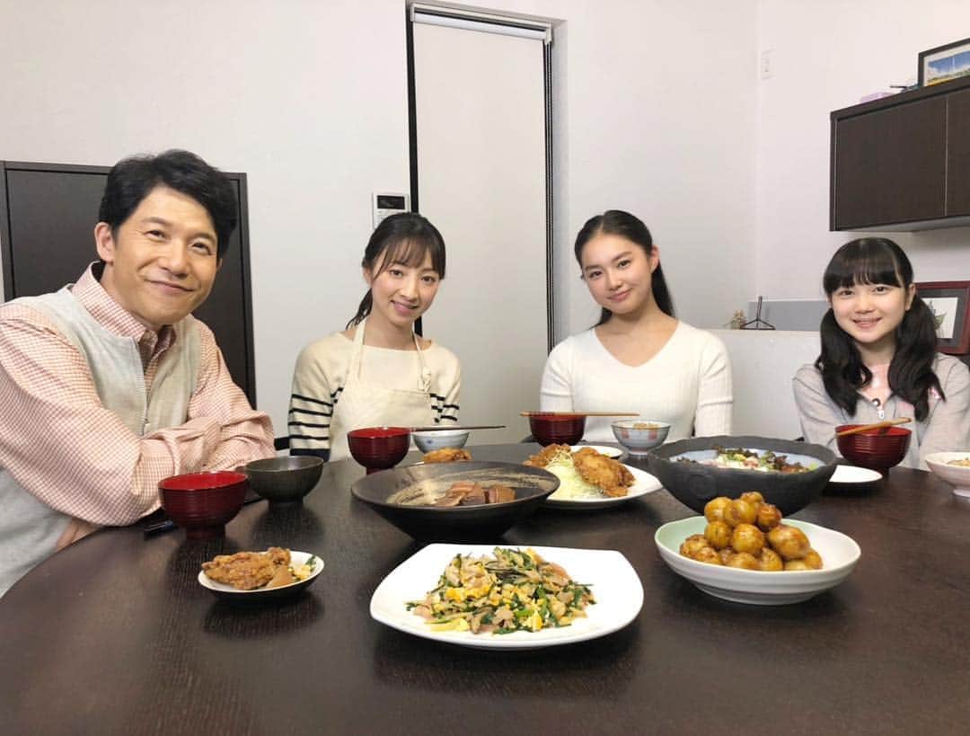 白羽ゆりのインスタグラム：「久しぶりに地元福島でのお仕事。WEBで配信される「郡山シティプロモーションビデオ」の撮影でした。  いつもお世話になっているスタッフさんだったので、ほっこりあったかい雰囲気での撮影でした。  宮川一朗太さん、箭内夢菜ちゃんと西條妃華ちゃん。  私はお母さん役でした！！ 夢菜ちゃんは福島出身なので、またご一緒出来るかな？とっても可愛い子でした。  ふるさとは、ずっと大事にしたいですね✨」