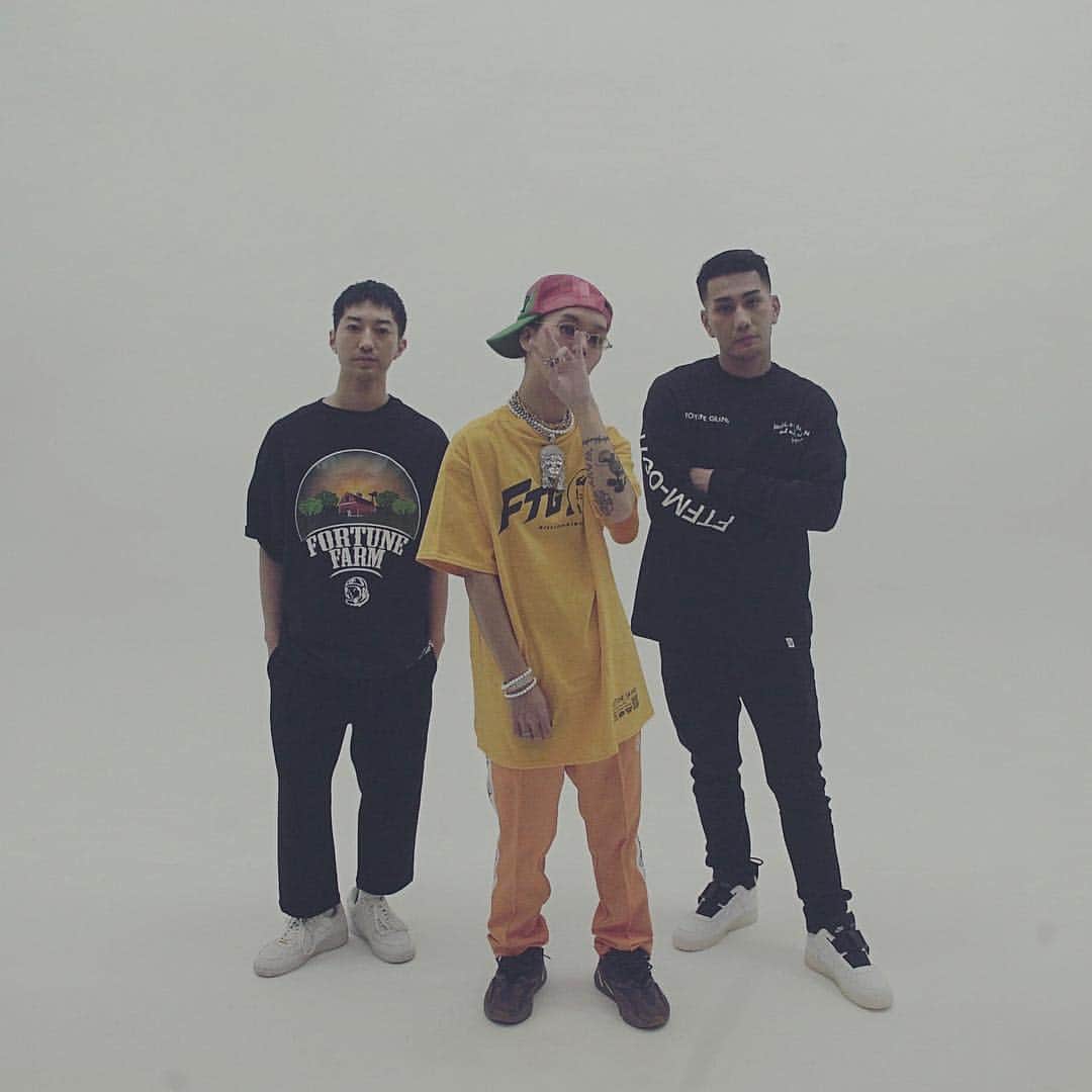 KLOOZのインスタグラム：「AKLO,JP THE WAVY, KLOOZ & KM “See Me Now”(prod.KM) ・ 2018.11.16 Release」