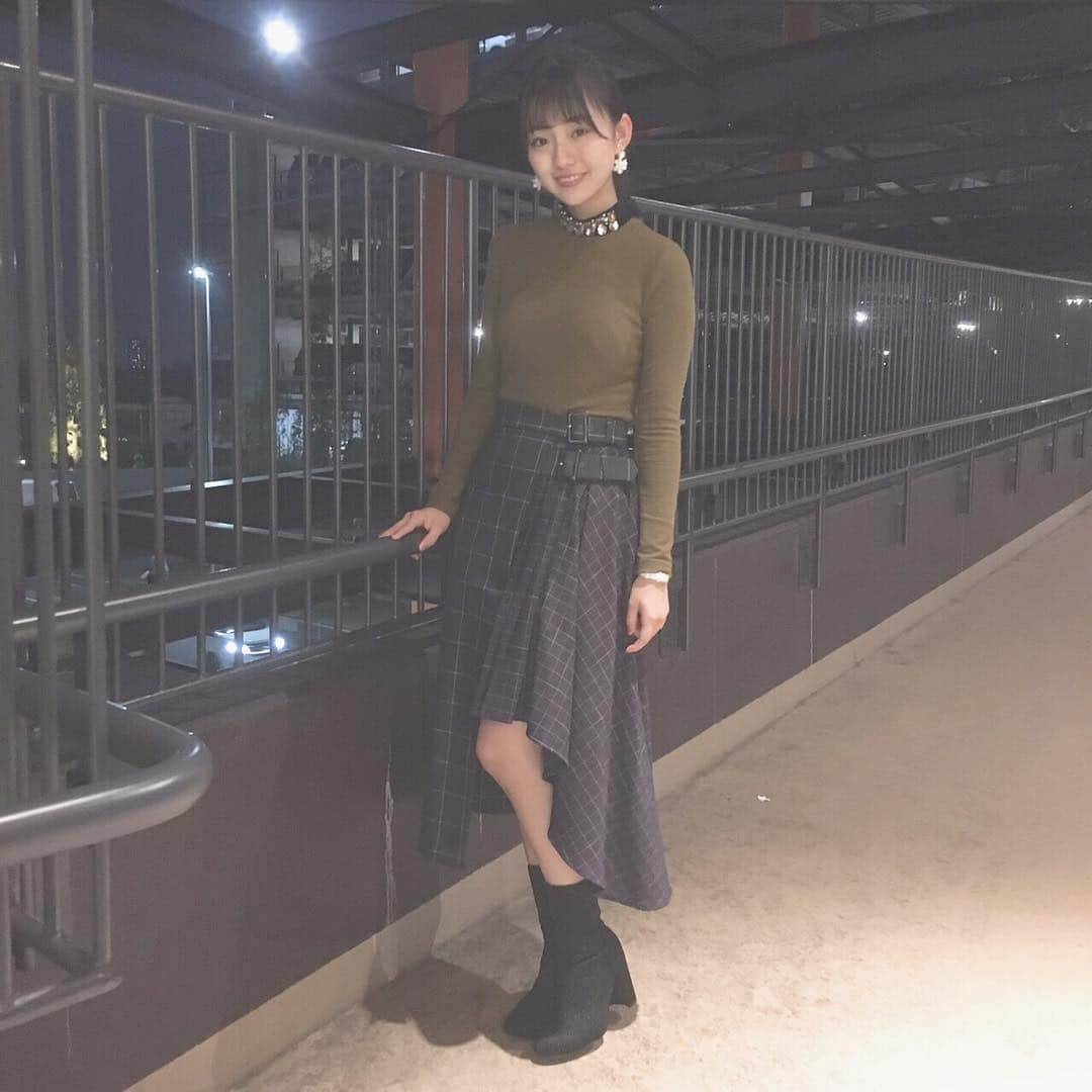 豊田留妃さんのインスタグラム写真 - (豊田留妃Instagram)「#run_clothes ୨୧ ・  東京電機大学鳩山祭に出演させて頂いた時のコーデ☁ 大人っぽく、❤︎ ・ ・  #ootd #fashion #redyazel #bubbles #whosewhochico」11月9日 22時53分 - runstagram_717