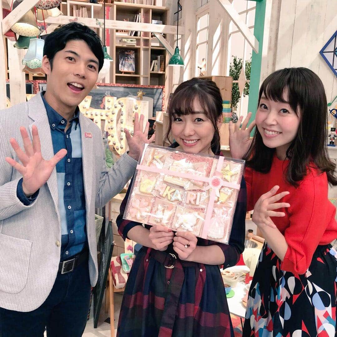 須田亜香里さんのインスタグラム写真 - (須田亜香里Instagram)「11月2日(金) #スイッチ  特注のアイシングクッキー😍 こんなお祝い初めて✨  #birthday #アイシングクッキー #dvd #sylvieguillem #ballet」11月10日 1時05分 - akarisuda