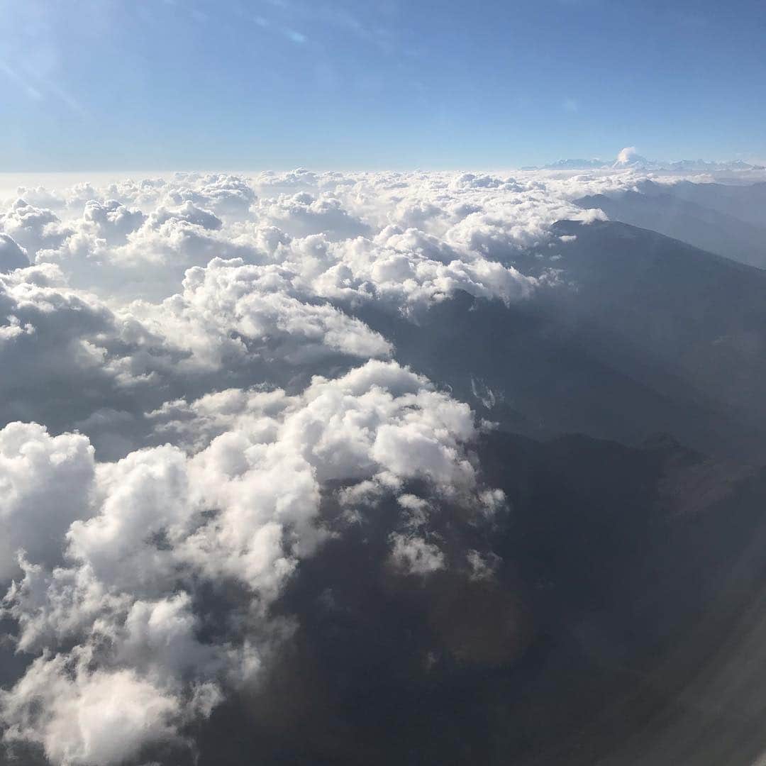 チソンさんのインスタグラム写真 - (チソンInstagram)「#Himalayas 멀리 보이는 히말라야 산맥」11月10日 1時11分 - justin_jisung