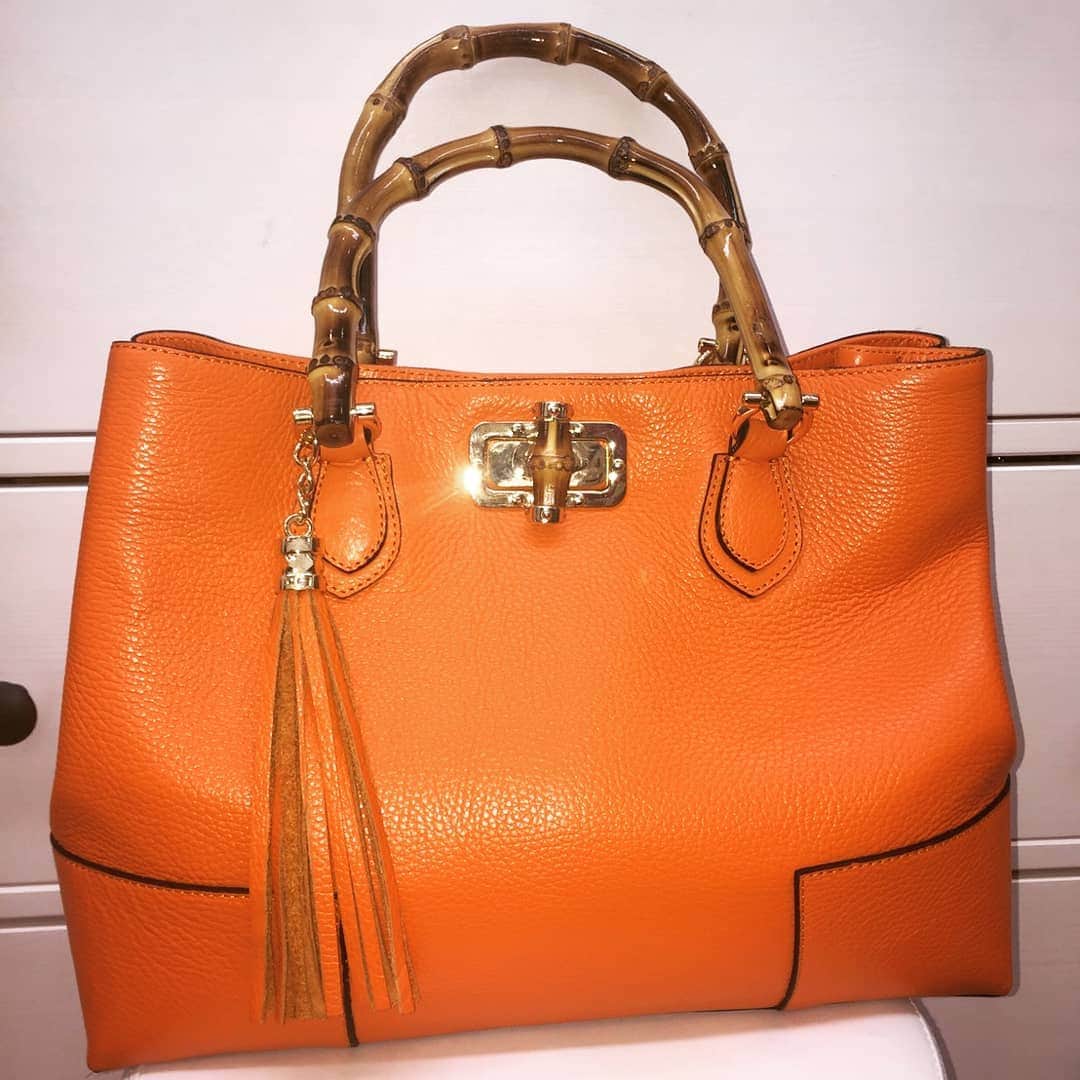 Massimiliano Japanのインスタグラム：「#バッグ #ハンドバッグ #ショルダーバッグ #海外ブランド #ファッション #イタリア製 #マッシミリアーノ #モード #ショッピング #おしゃれ #可愛い #冬コーデ #ブランドバッグ #プレゼント #お洒落さんと繋がりたい #コーディネート #通勤バッグ #オフィスコーデ #通勤バッグ #オフィスコーデ #レザー #bag #bagstagram #fashion #fashiongram #madeinitaly #massimiliano/」