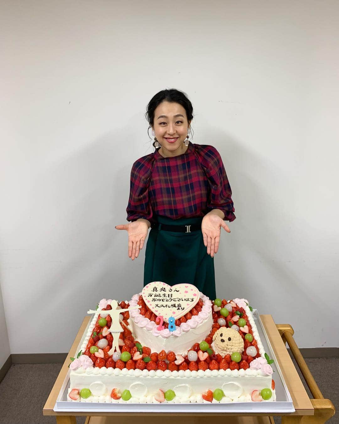 浅田真央さんのインスタグラム写真 - (浅田真央Instagram)「お誕生日ケーキ頂きました🎂 とても美味しかったです❤️ ありがとうございました！ #きのとや」10月17日 12時14分 - maoasada2509