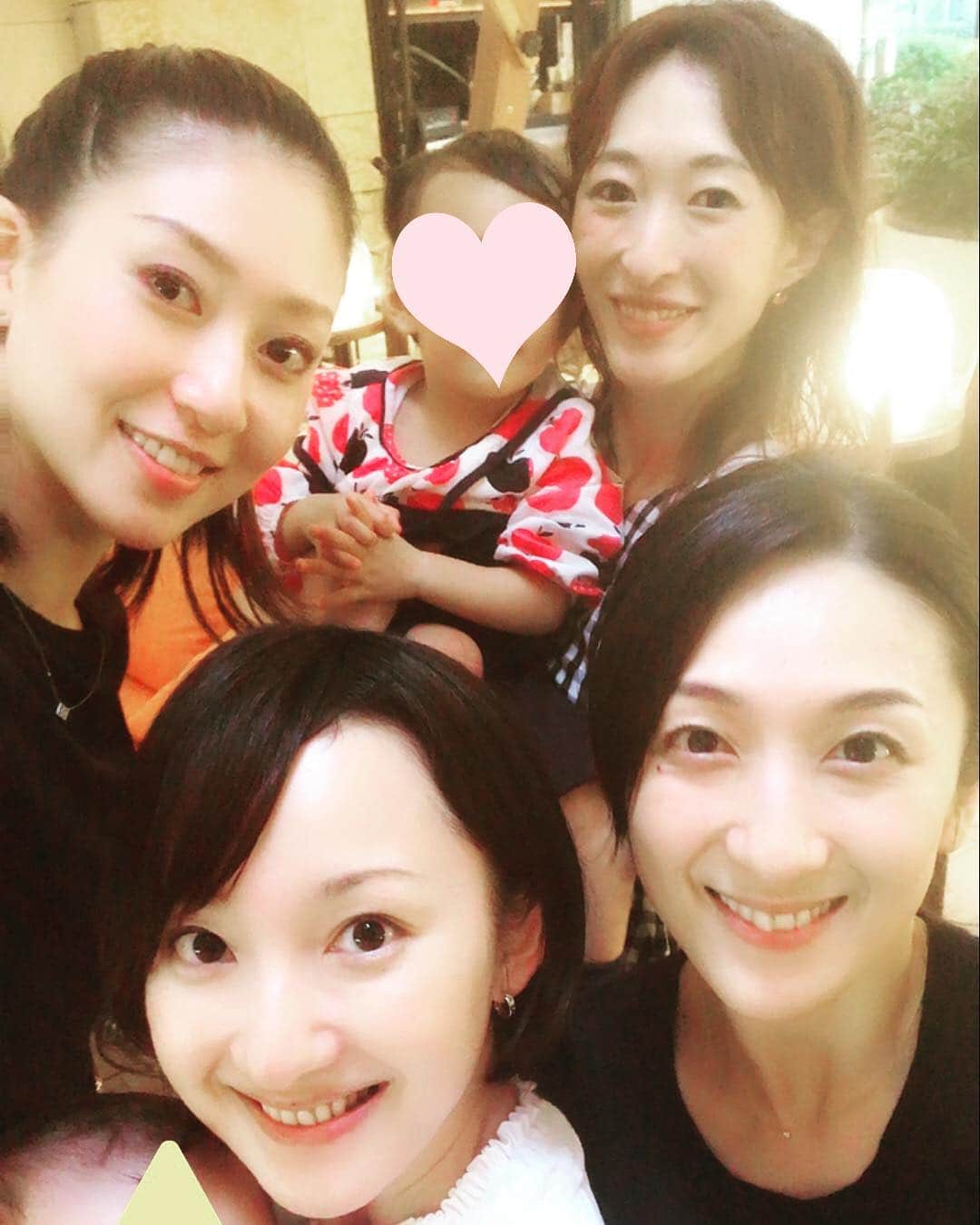 鳳翔大さんのインスタグラム写真 鳳翔大instagram この間 癒しの同期会でした 可愛いお子ちゃま達と遊んで たかいたかいして 笑 楽しかったー にしても美人ママさんだなぁー あたすは たかいたかいが高すぎるのと力があり過ぎるのでその辺りはとても