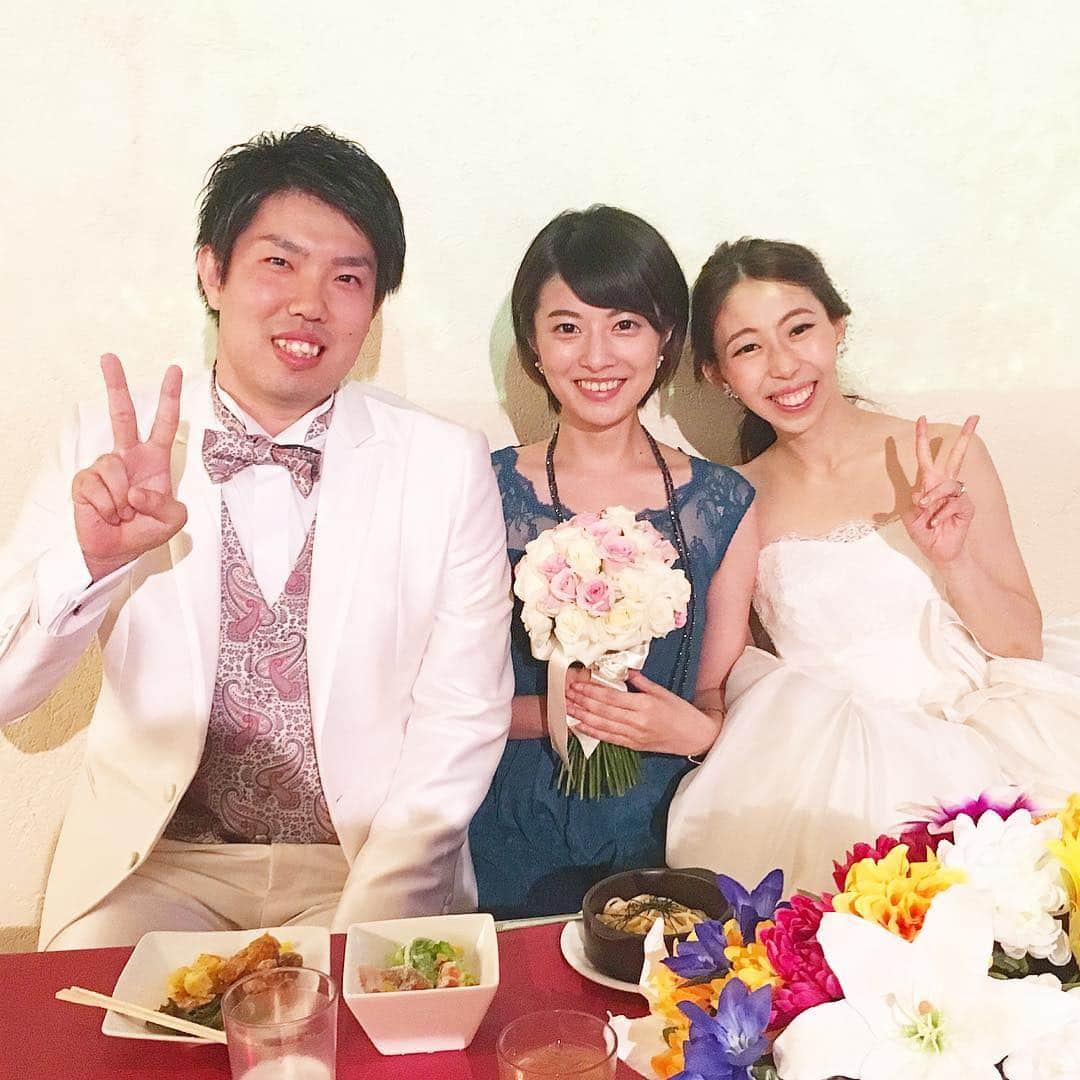 林田雪菜さんのインスタグラム写真 - (林田雪菜Instagram)「大好きな友人の結婚式♡ 友人というかもはや家族、5歳から22年間 楽しいこともきついことも 色んな時間を一緒に過ごしてきました☻ そんな色んな思いが溢れて こんなに泣き続けた結婚式は初めて！笑 嬉しさと寂しさと色んな感情で大変でした… ゆりかちゃん♡ともやくん 結婚おめでとう✨ #大好きな人の結婚式#2018年10月7日 #ユリコバレエスタジオ#YBS#サプライズ大成功#年寄り組 #驚いた顔が最高#現役だけと見せかけてOGが踊り出す#この日のために夜な夜な集まって練習していました#この曲も思い出がたくさん#昔からずっと一緒に踊ってたから息はぴったり#奇跡のOG集結#由里子先生ありがとうございます #バレエ#やっぱりユリコバレエは家族レベル#皆大好き#この衣装で5人並ぶと合唱団みたい笑 #誓いの問いかけ#挙式#ゆりかちゃん泣くと思ってたのに笑#一方で私は思い出してまた泣きそうになる笑 #綺麗だったなー#22年間の中で一番幸せそうな姿#もう幸せが止まらない#感動が止まらない#大好きが止まらない#ともやくん私のゆりかちゃんをよろしくお願いします🙇‍♀️」10月17日 15時11分 - hayashidayukina