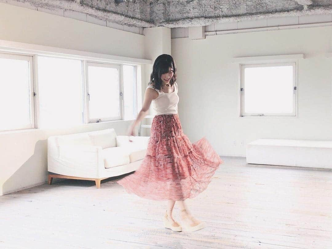 谷口めぐさんのインスタグラム写真 - (谷口めぐInstagram)「今日は #私服サプライズ 発売日✨ 今回の #めぐコーデ は雑誌映え？を狙ってみました❤️ どう？映えてる？← #snidel」10月17日 22時42分 - o_megu1112