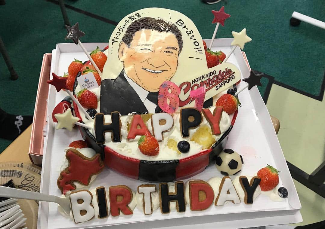 藤村怜さんのインスタグラム写真 - (藤村怜Instagram)「Happy birthday MISHA 🎂  #consadole  #Mihailo #Petrović #61」10月18日 13時28分 - renfujimura