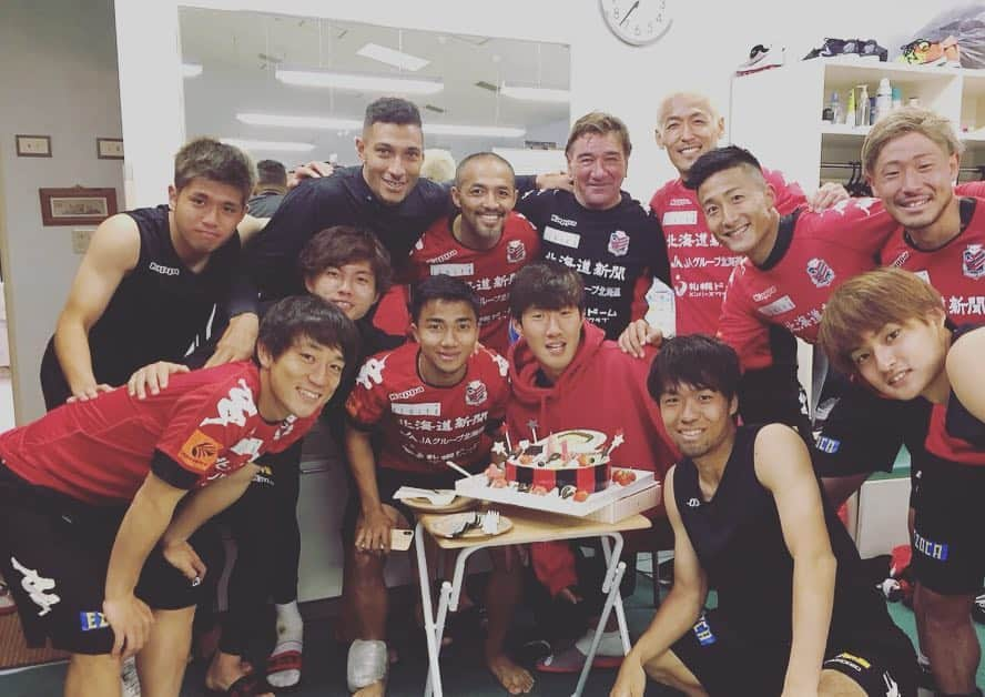 藤村怜さんのインスタグラム写真 - (藤村怜Instagram)「Happy birthday MISHA 🎂  #consadole  #Mihailo #Petrović #61」10月18日 13時28分 - renfujimura