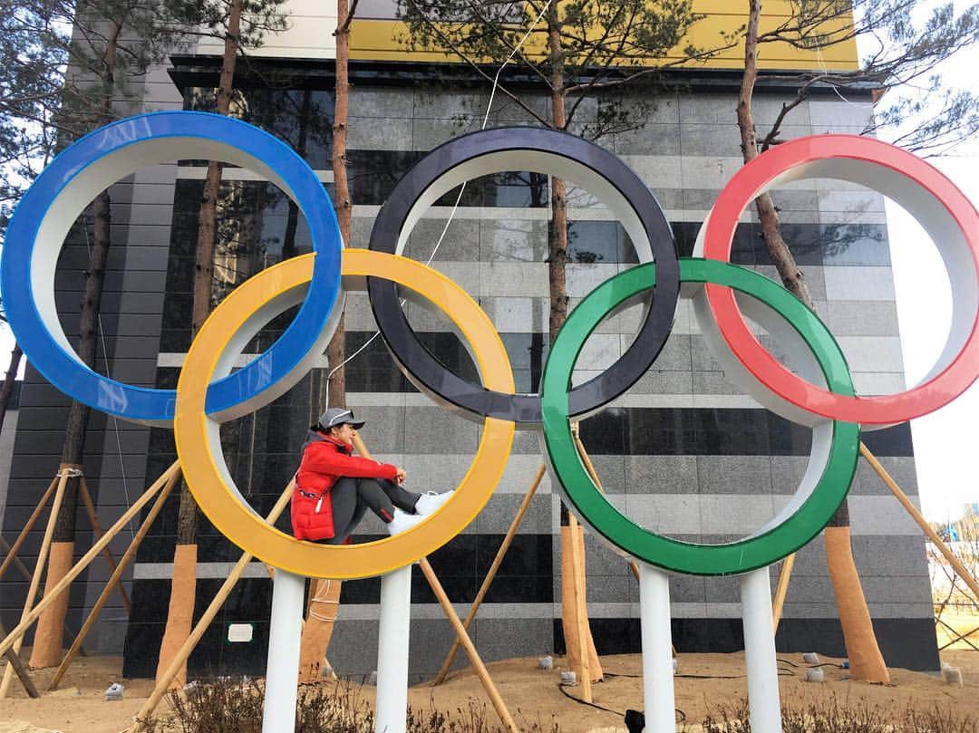 ナタリア・カリシェクさんのインスタグラム写真 - (ナタリア・カリシェクInstagram)「Difficult roads often lead to beautiful destination... #nevergiveup #pyeongchang2018 #memories #dreamscometrue ♥️⛸💪🏻」10月18日 7時23分 - natalia.kaliszek