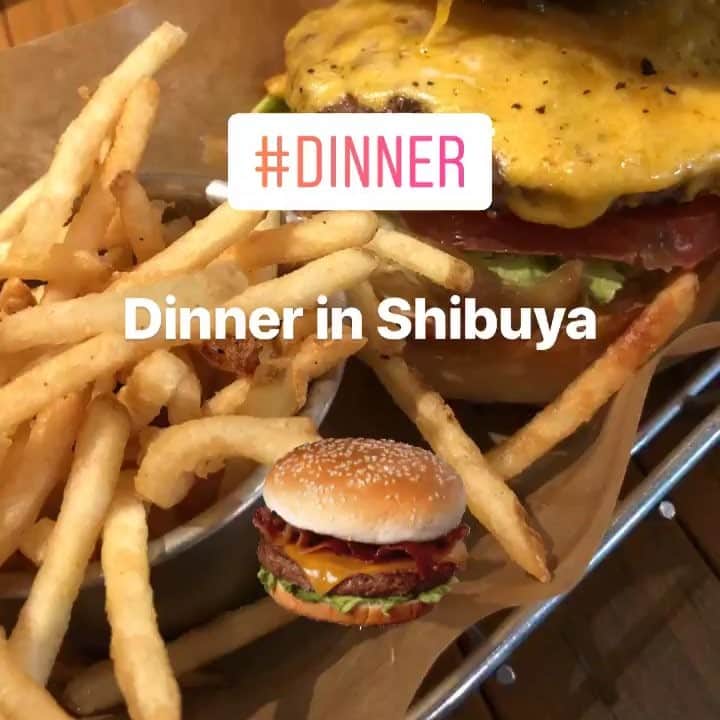 上杉洋史のインスタグラム：「Dinner in Shibuya. #dinner #shibuya #hamburger #todaysdinner」