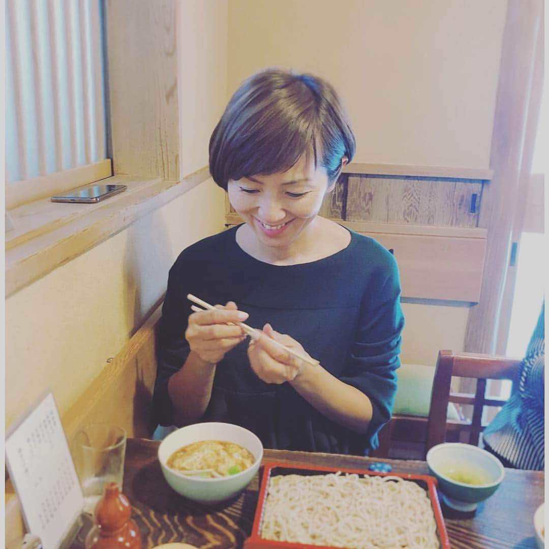 渡辺満里奈さんのインスタグラム写真 - (渡辺満里奈Instagram)「お昼はお蕎麦。 赤坂砂場。 久しぶりの砂場のお蕎麦。おいしかったーー。 ・ ・ #そして私服も緑」10月18日 16時19分 - funnyfacefunny