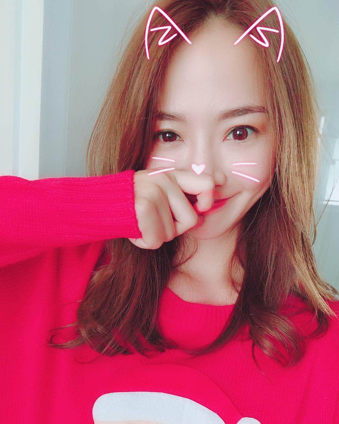 のインスタグラム：「Winter clothes in shooting (✿´ ꒳ ` )ﾉ 日本はもう寒いってね😵❄️ #shooting #modeling #casting #model #shoot #bangkoklife #japanesemodel #photoshoot #photoshooting #バンコク生活 #バンコクライフ #撮影 #モデル」
