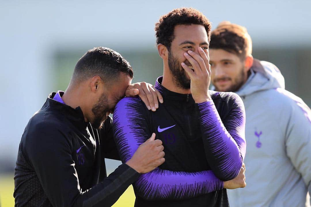 ムサ・デンベレさんのインスタグラム写真 - (ムサ・デンベレInstagram)「Ask @ericdier15 why we are laughing....」10月19日 2時09分 - mousadembele