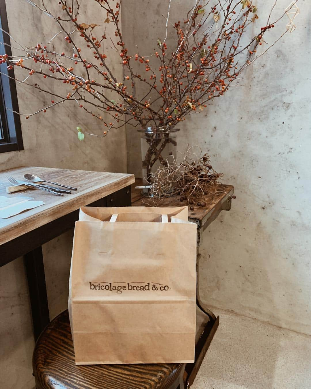 春名亜美さんのインスタグラム写真 - (春名亜美Instagram)「大好きなパン買って帰りましょ🥐 ・ ・ ・ #bricolagebreadandco #bricolage #bricolagebreadandcompany #六本木パン屋」10月19日 15時36分 - amiharunaami