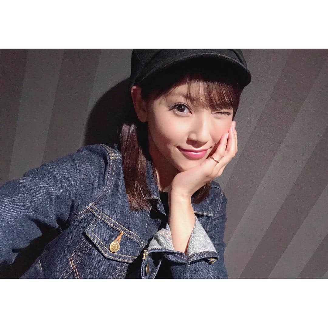 森脇亜紗紀さんのインスタグラム写真 - (森脇亜紗紀Instagram)「💆🏻‍♀️❤︎ 昨日は【 B/CARAT by koritorinic 】へ✨ いつもお願いしている @sugizakikenya 院長の美容鍼と、 今回は初めてラジオ波を体験❣️ ・ むくみや部分冷えが長年の悩みなので 初回は腕と脚の施術をお願いしました😊 ・ @b_carat.bykoritorinic のラジオ波は、 身体全体の温度を内側から上昇させて 代謝を活性化させ血流やリンパの流れを ベストな状態へ導いてくれるとの事で 施術途中からすでに身体がぽかぽか😳✨ ・ 同時にスリミングもして頂いたので、 老廃物が流れてむくみも解消されました〜嬉しい🙏🏻 腕も脚もBefore☞Afterで 全然違ってびっくり😳💓笑 冬に向けて冷えやむくみも増すので これから通いたいと思います😊 ・ ・ エステの後は美容鍼でお顔のむくみや 目の疲れをすっきり解消👀✨ 鍼の痛みは全然なくむしろ毎回その日の お顔の悩みをすぐに解消してくれるので 本当にお世話になってます☺️🙏🏻 杉崎院長、ありがとうございました✨ #bcaratbykoritorinic #きゅきゅっと美容鍼 #きゅきゅっと美顔鍼 #ラジオ波#エステ #トータルビューティーサロン」10月19日 18時49分 - asaki516