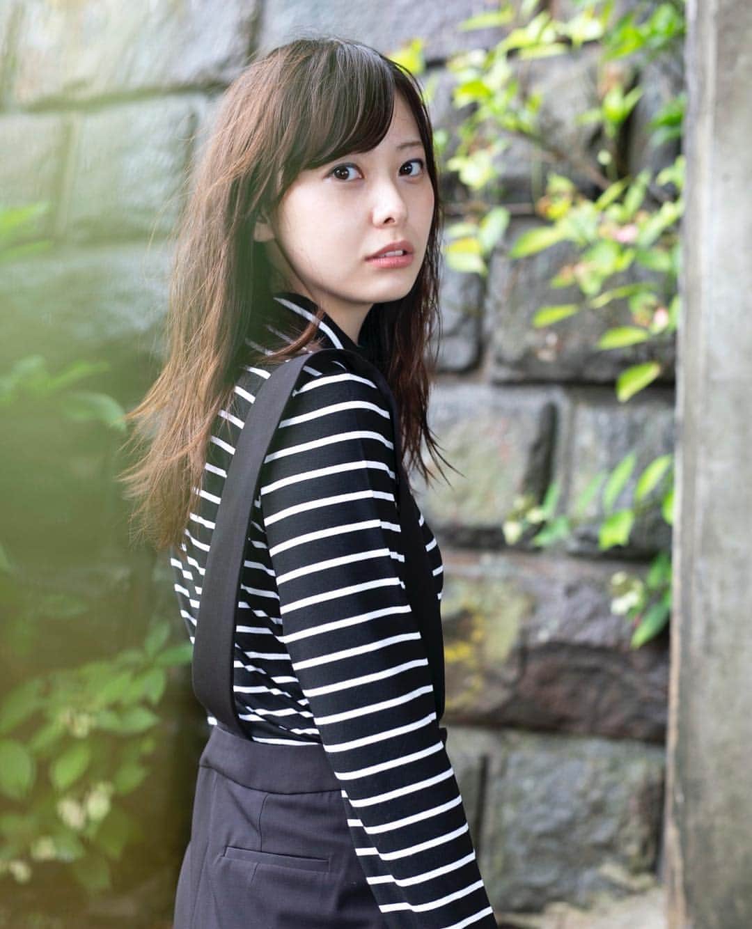 岩谷実来のインスタグラム：「今日発売です。 私いまーす。 チェックよろしくね！！ #岩手かわいい #今日は発売 #チェックよろしくね」