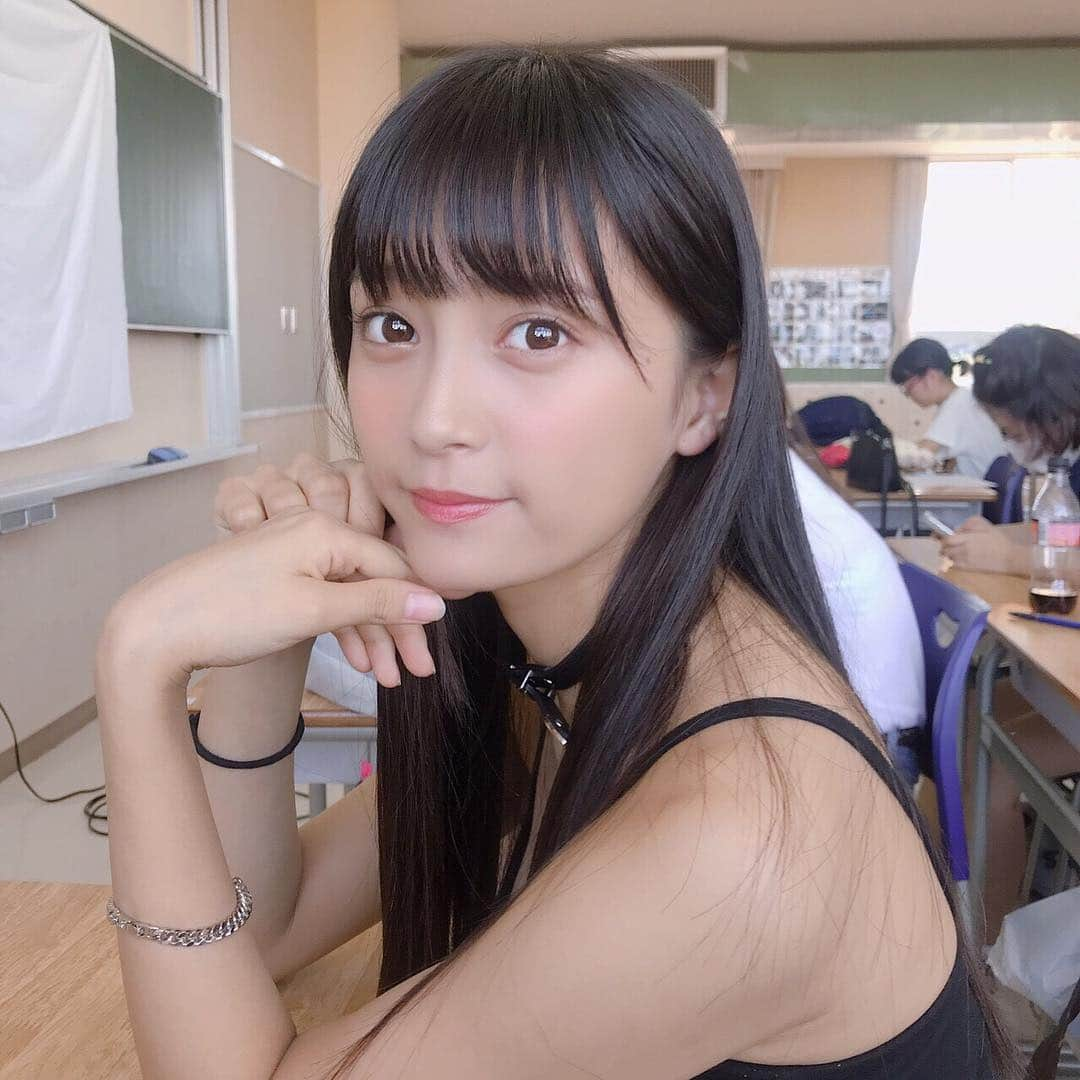 小山リーナさんのインスタグラム写真 - (小山リーナInstagram)「キャミ子 ・ ・ #学校」10月20日 21時16分 - rina_koyama_box