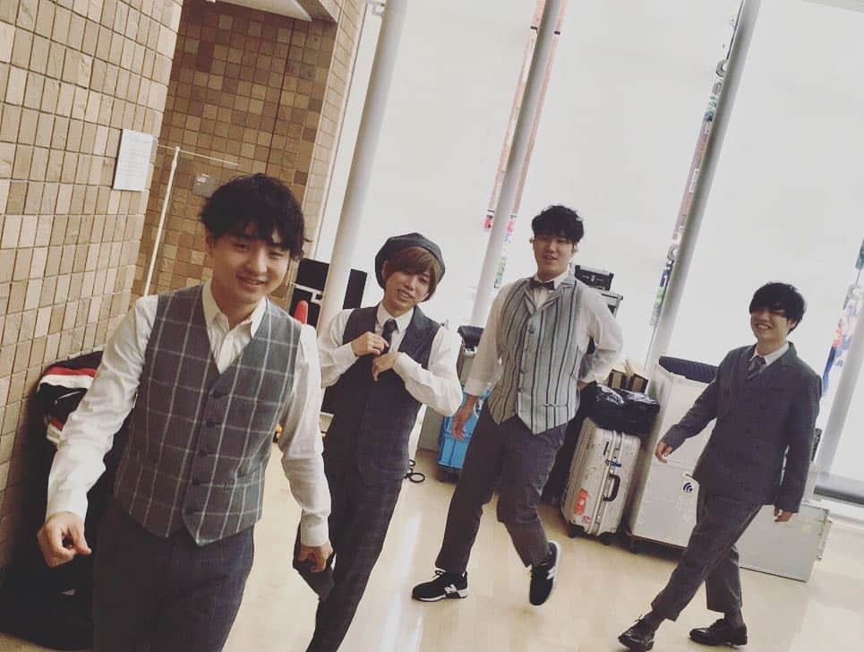 Official髭男dismさんのインスタグラム写真 - (Official髭男dismInstagram)「拓殖大学 紅陵祭！  #Official髭男dism #髭男 #ヒゲダン #拓殖大学 #紅陵祭」10月20日 16時28分 - officialhigedandism