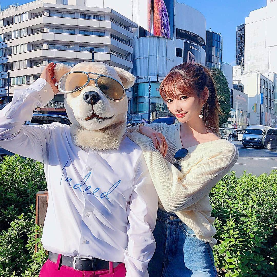 得あゆさんのインスタグラム写真 - (得あゆInstagram)「わんわん🐶とラブラブ❤️ みんなヤキモチやいちゃって〜🤣😘 シブフェス1日お疲れ様❣️ ・ ・ ・ ・ ・ #シブフェス#シブヤファッションフェスティバル#SHIBUFES#シブヤ集合#ファッションパレード#b2nd#SupportedByIndeed#渋谷#ファッション#お洒落#可愛い#かっこいい#モデル#散歩#撮影#集合写真#インスタ映え#ハロウィン#犬#カップル#デート#couple#dog#japanesegirl#shibuya#young#fashion#parade#halloween#groupphoto」10月20日 22時13分 - tokuayu819