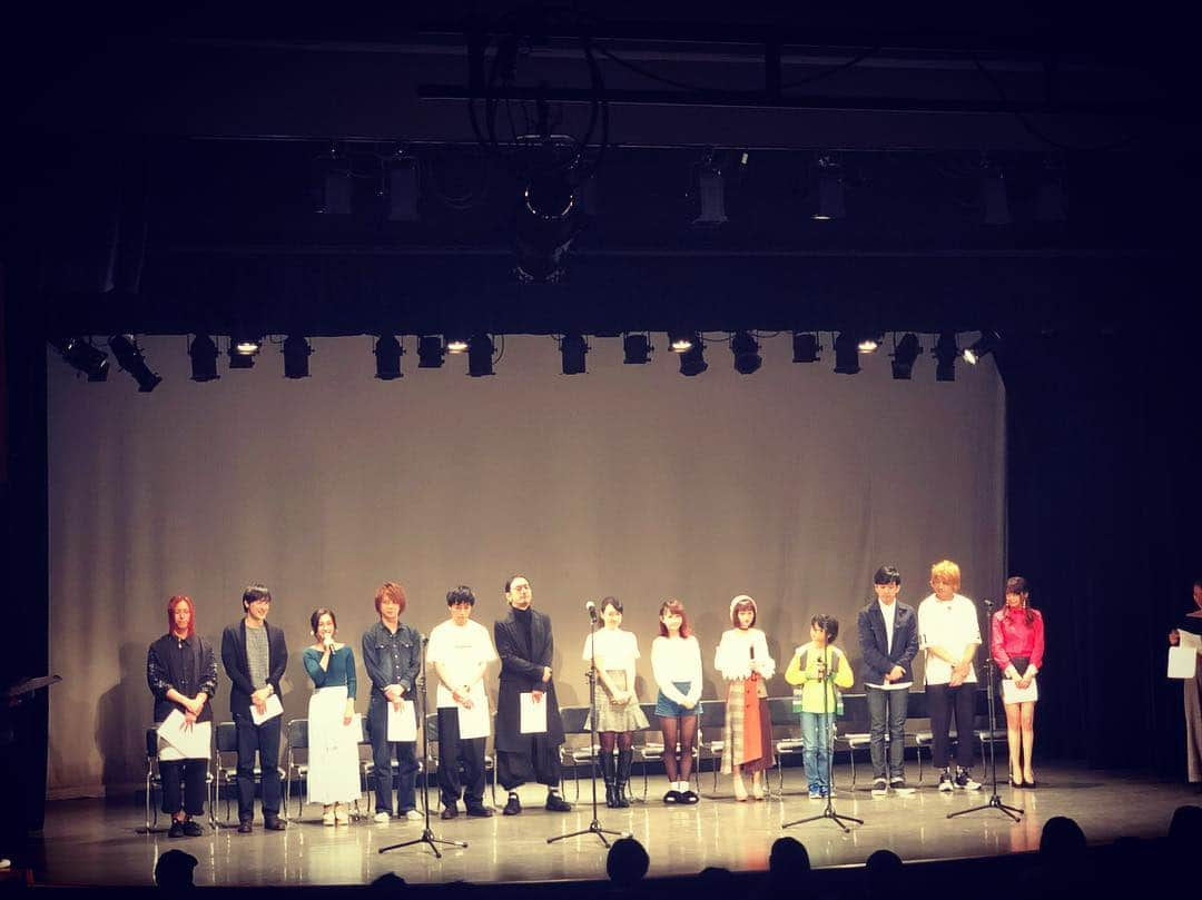 金山睦さんのインスタグラム写真 - (金山睦Instagram)「初めて出演させて頂いたオーディオドラマ「エスケープ&チェイス」のリリースイベントでした🤗✨ちょい役でしたが、声だけで表現するのって凄く難しかったなぁ😌声優さんってすごい✨✨ あの #エヴァンゲリオン の #アスカ 役の宮村優子さんが主演で、とても緊張しました！ イベントでは共演者の方々とのトークや、役をシャッフルしたりの朗読があったり、いきなり30分の前説を頼まれて隣に座ってる澤田さんと無茶振りなラップをやってみたりww 映画化されるかもしれないので、その時はまた頑張ろう😊🎉 #エスケープアンドチェイス #オーディオドラマ #リリースイベント #リリイベ #声優」10月20日 18時14分 - kanayama_chika