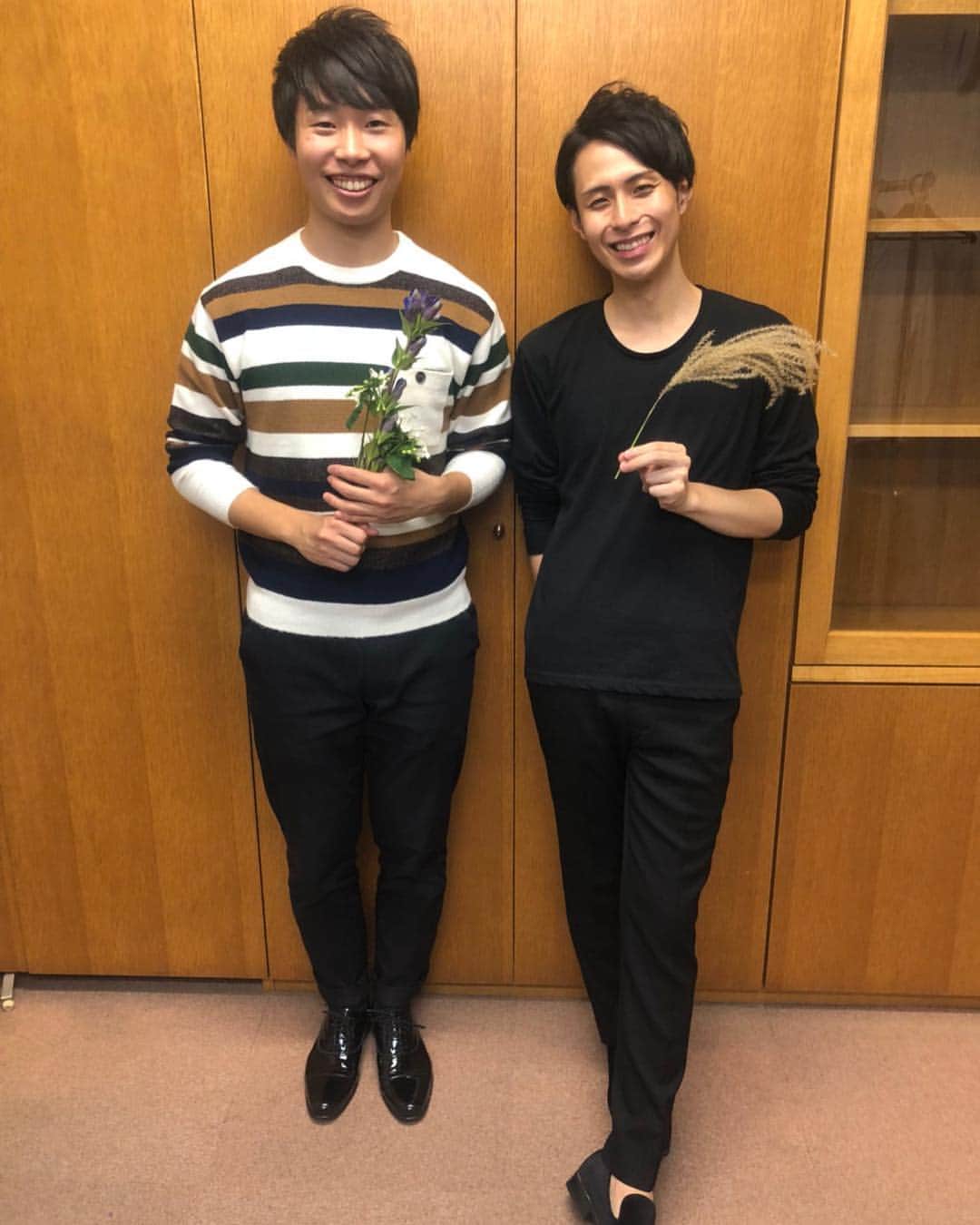 林部智史のインスタグラム：「叙情歌の旅。 福岡朝倉市甘木編♪  佐世保では#レモンステーキ をいただきました。 レモンスライスと別にレモンの絞り汁もかけて食べます。 片面しか焼かれて出てこない感じもいい。」