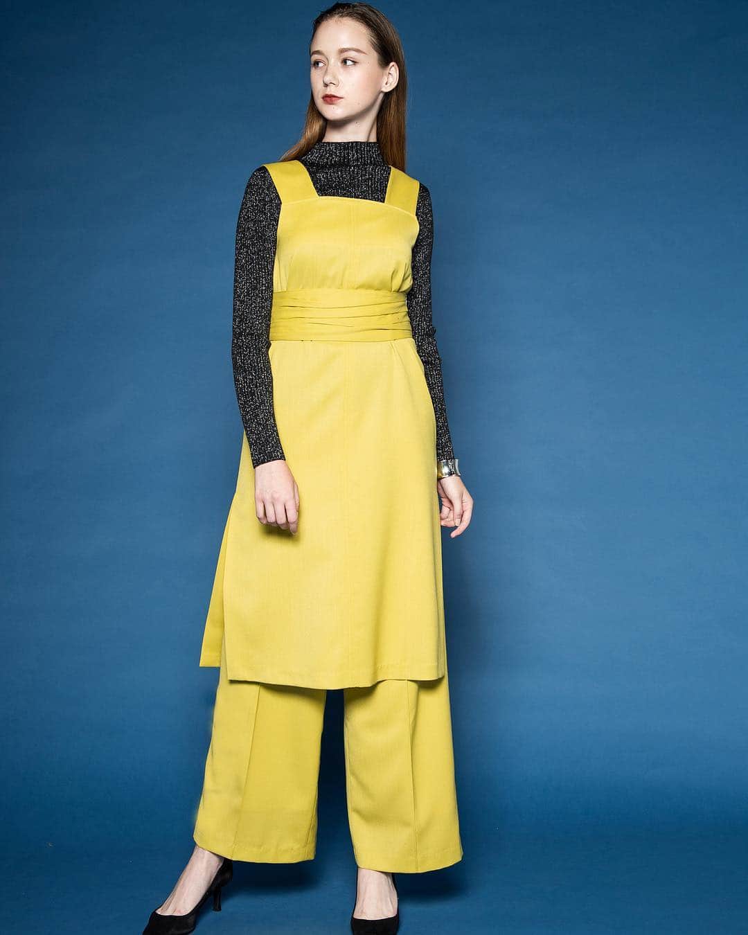 vega_instaのインスタグラム：「- new set up -  @vega_insta #ベガ#2018winter#setup#80s#yellow#fashion#trend#recommend」