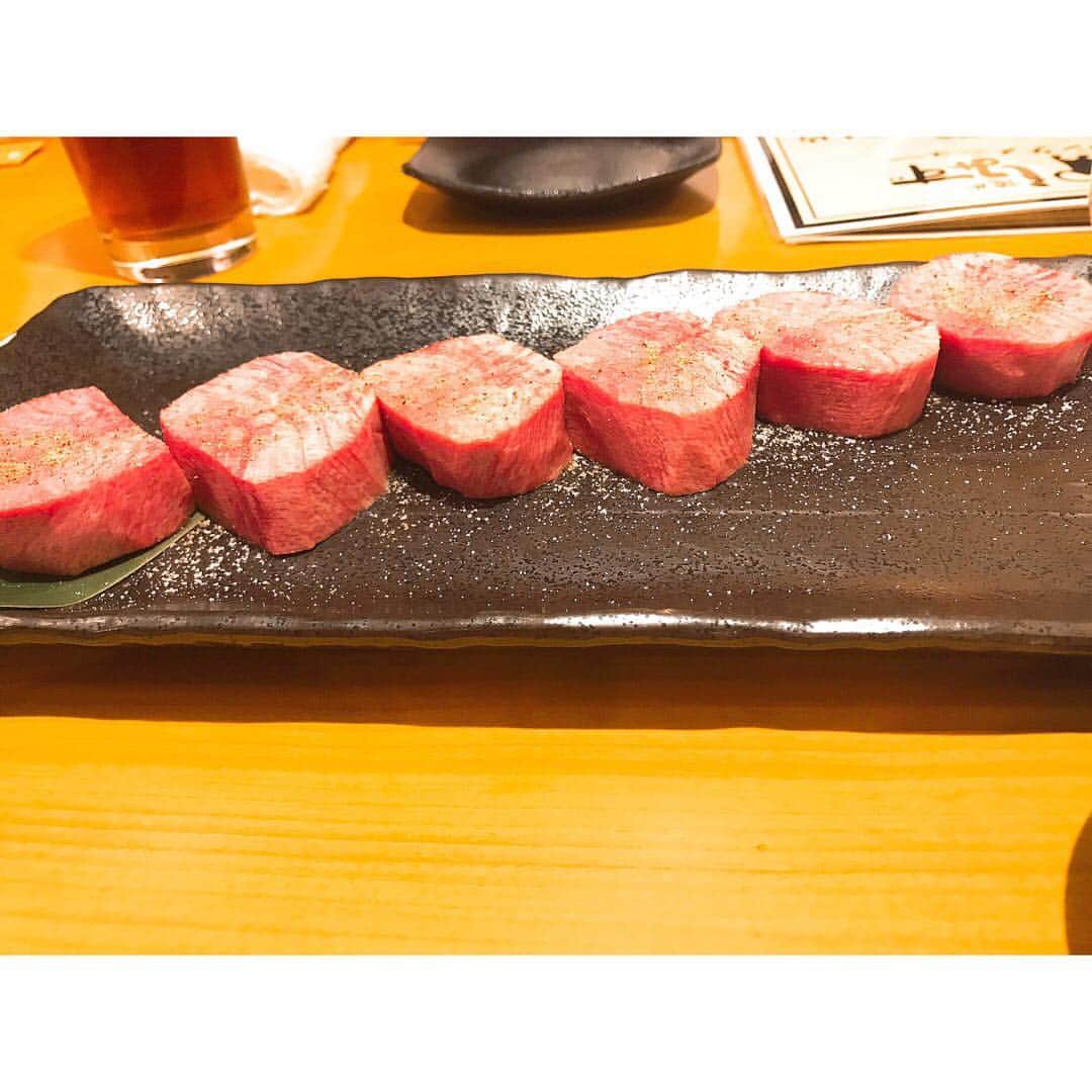 水野由紀のインスタグラム：「* 不動前の焼肉しみず。素晴らしかったです。 名物の厚切りタンも最高に美味しかった！！ 先週は肉三昧で幸せでした。  #焼肉 #焼肉しみず #不動前 #肉好き #yakiniku #肉ログ #肉 #食べログ」