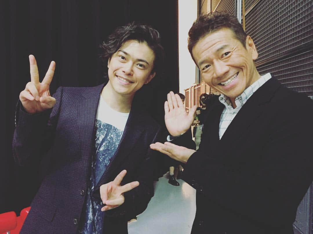 勝地涼さんのインスタグラム写真 - (勝地涼Instagram)「おしゃれイズムに出ます💁‍♂️ 今日の22時から日本テレビです📺 ぜひご覧くださーい🤗 #おしゃれイズム #上田晋也 さん #藤木直人 さん #森泉 さん #ポッツ #ロジャー #メル も出ます😸😺😽」10月21日 16時16分 - ryo.katsuji.official