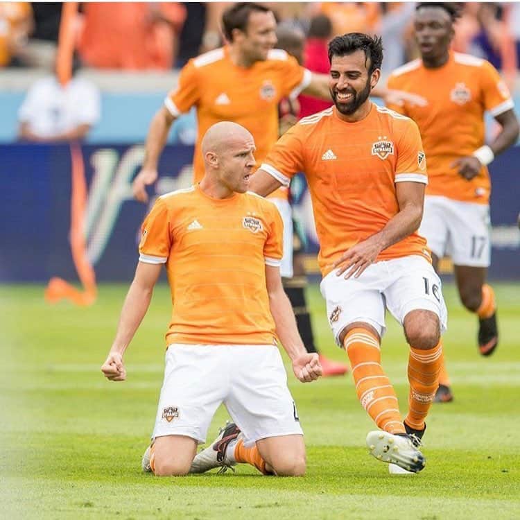 フィリップ・センデロスのインスタグラム：「🍊's last home game tomorrow, let's finish how we started @houstondynamo @mls」