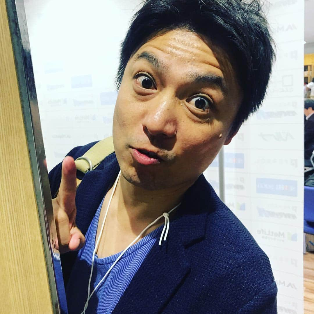 川原豪介さんのインスタグラム写真 - (川原豪介Instagram)「メットライフドーム来たよ‼️CS突破見届けるばい！ぬんっ！ #ブルーリバー #ソフトバンクホークス」10月21日 13時08分 - blueriver_kawa