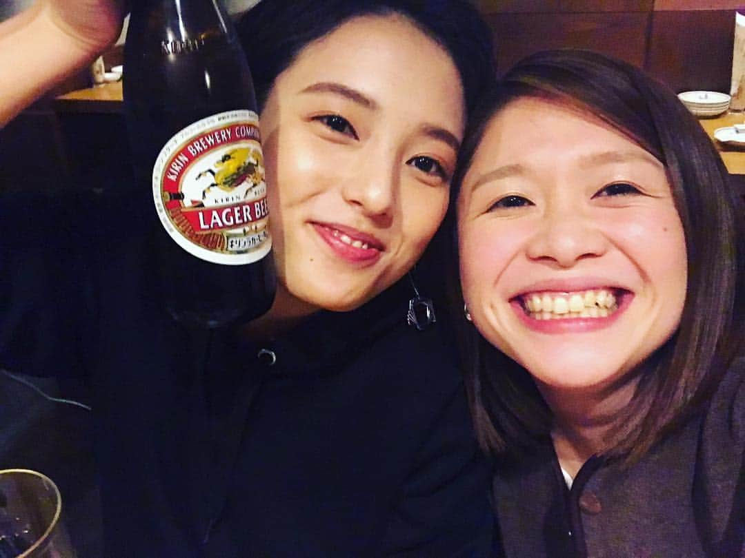 小貫智恵さんのインスタグラム写真 - (小貫智恵Instagram)「. 高校卒業して10年目ーーー 1A飲み☺️ 卒業式ぶりの人もいたけど！ . 仲間が幸せでいることはうれしい。 . お正月の同窓会待たずともまた会えたらいいなー ， あと、ここ数週間で更新したいことたくさんあって。 のんびり写真あげていきます笑笑 #秋田高校 #理科棟 #ガムかじるな」10月22日 0時37分 - chie_0704