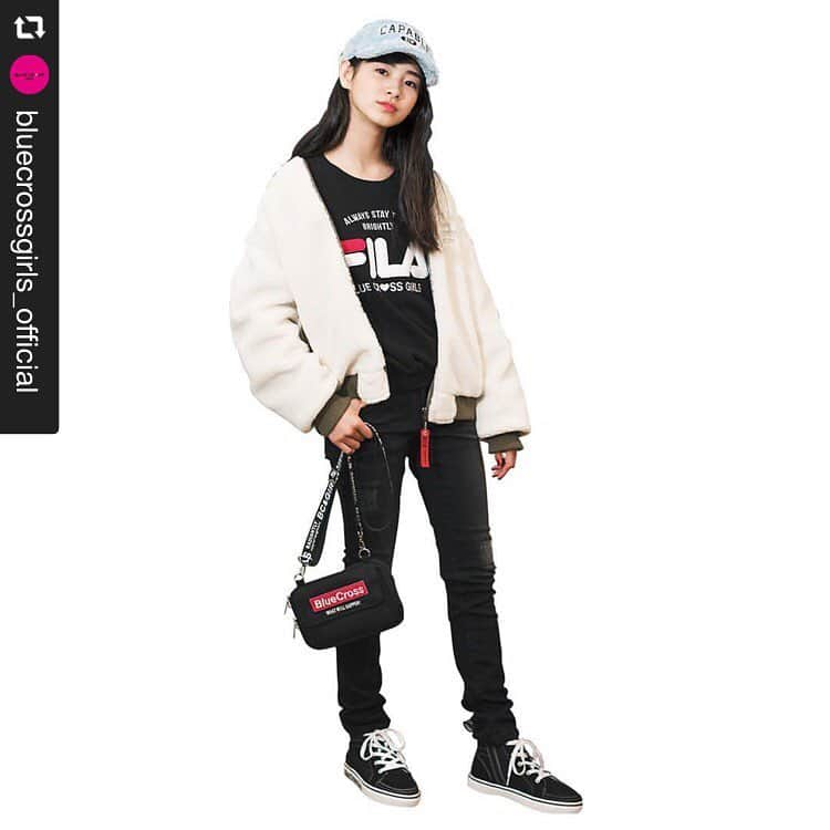 girls fesさんのインスタグラム写真 - (girls fesInstagram)「#repost @bluecrossgirls_official via @PhotoAroundApp . 🖤NewArrival🖤﻿ BLUECROSS girls﻿  2018 AUTUMN&WINTER COLLECTION﻿ ﻿ ボアverとカーキのMA-1verと着回せるリバーシブルブルゾンはこの冬ヘビロテ間違いなしのイチオシブルゾン✨﻿ ﻿ ☑︎リバーシブルMA-1 ¥18800＋tax﻿ ☑︎FILA コラボトレーナー ¥9800＋tax﻿ ☑︎スキニーパンツ ¥12800＋tax﻿ ☑︎ショルダーつき長サイフ ¥6900＋tax﻿ ☑︎エコファーキャップ ¥4900＋tax﻿ ☑︎ハイカットスニーカー ¥10800＋tax﻿ ﻿ 🏢ショップリストはこちら﻿ https://www.narumiya-online.jp/shop/brand/25/﻿ 📖2018Autumn & Winter collectionカタログはＷＥＢカタログからご覧いただけます﻿ ﻿ #bluecrossgirls#ブルークロスガールズ#秋物#子供服#ジュニア#ガールズ#JS#js#jc#JC#juniorfashion#トレンド##カタログ#ストリート#18AW#18秋#かっこいい#オシャレ#ニコプチ#JCモデル#JSモデル#アウター#田中杏奈」10月21日 17時02分 - girlsfes_official